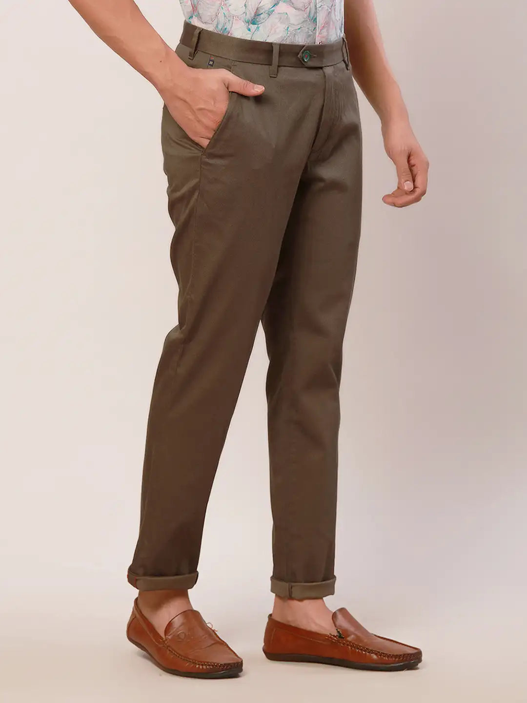 Raymond Men Green Solid Slim Fit Cotton Blend Trouser
