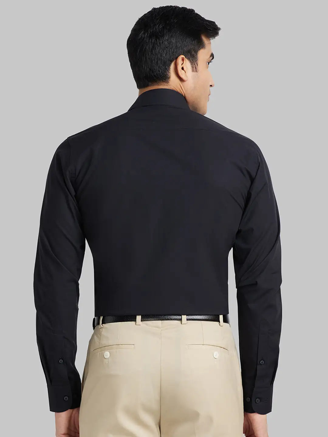 Raymond Men White Solid Contemporary Fit Cotton Shirt
