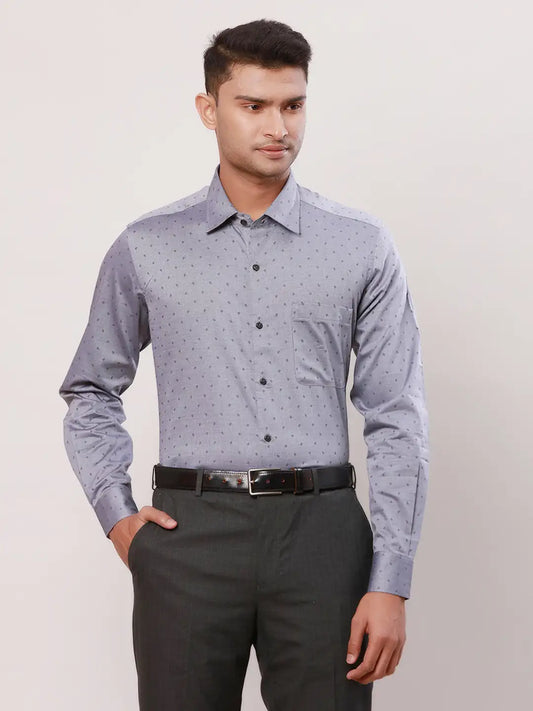 Raymond Men Red Stripe Contemporary Fit Cotton Cutaway Collar Shirt