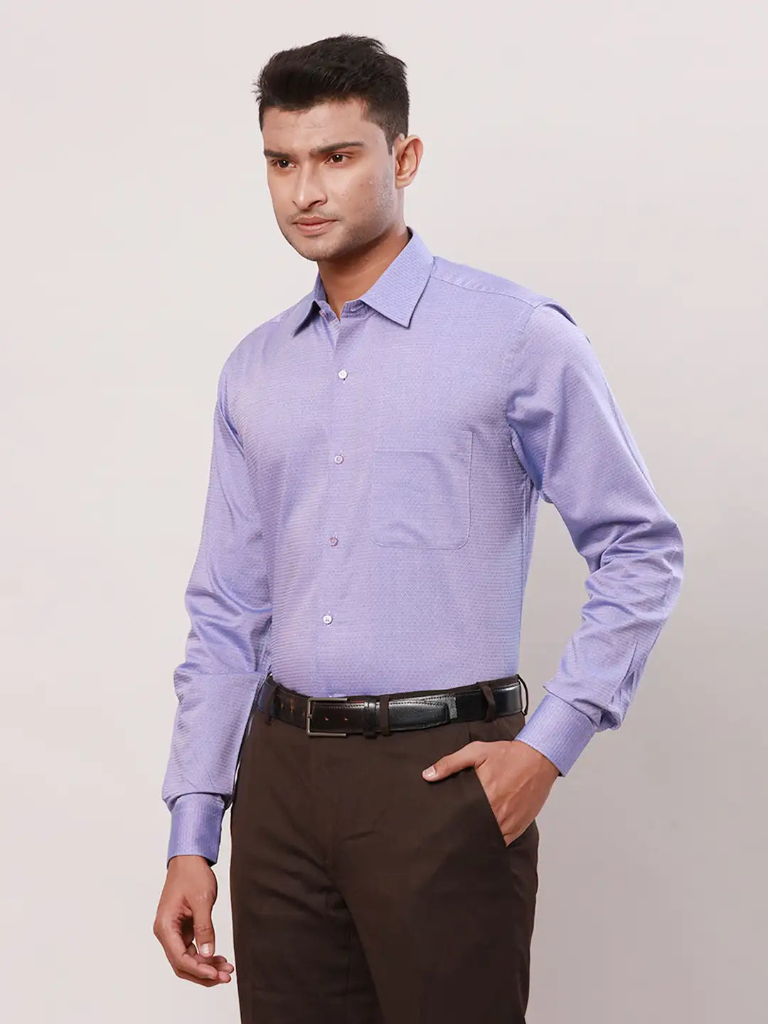 Raymond Men Violet Stripe Contemporary Fit Cotton Cutaway Collar Shirt