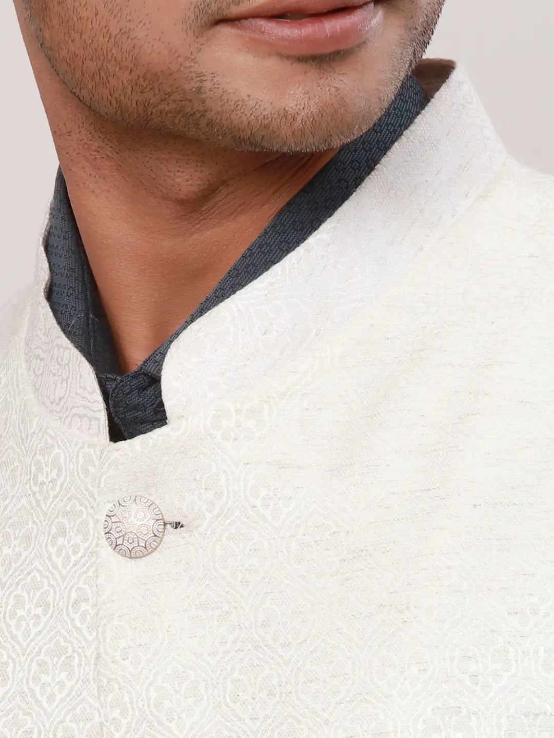 Raymond Men Green Solid Contemporary Fit Cotton Full Sleeve Regular Collar Shirt