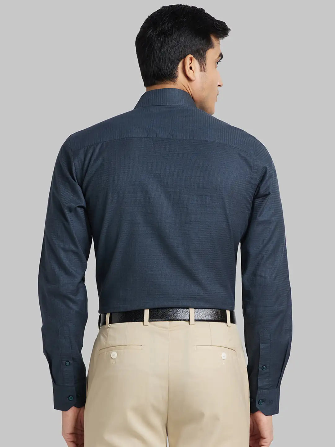 Men Blue Contemporary Fit Solid  Cotton Full Sleeve Regular Collar Shirts