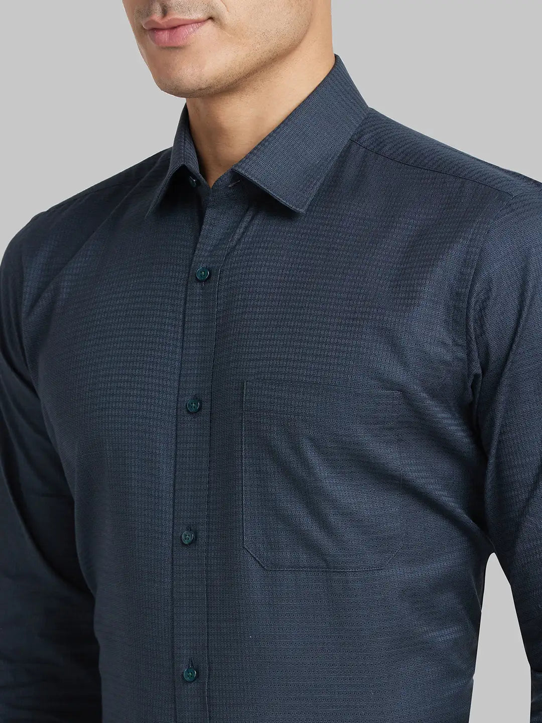 Men Blue Contemporary Fit Solid  Cotton Full Sleeve Regular Collar Shirts