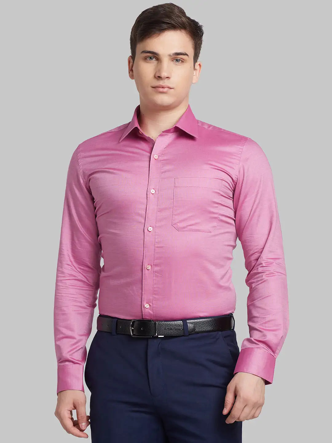 Men Blue Contemporary Fit Solid  Cotton Full Sleeve Cutaway Collar Shirts