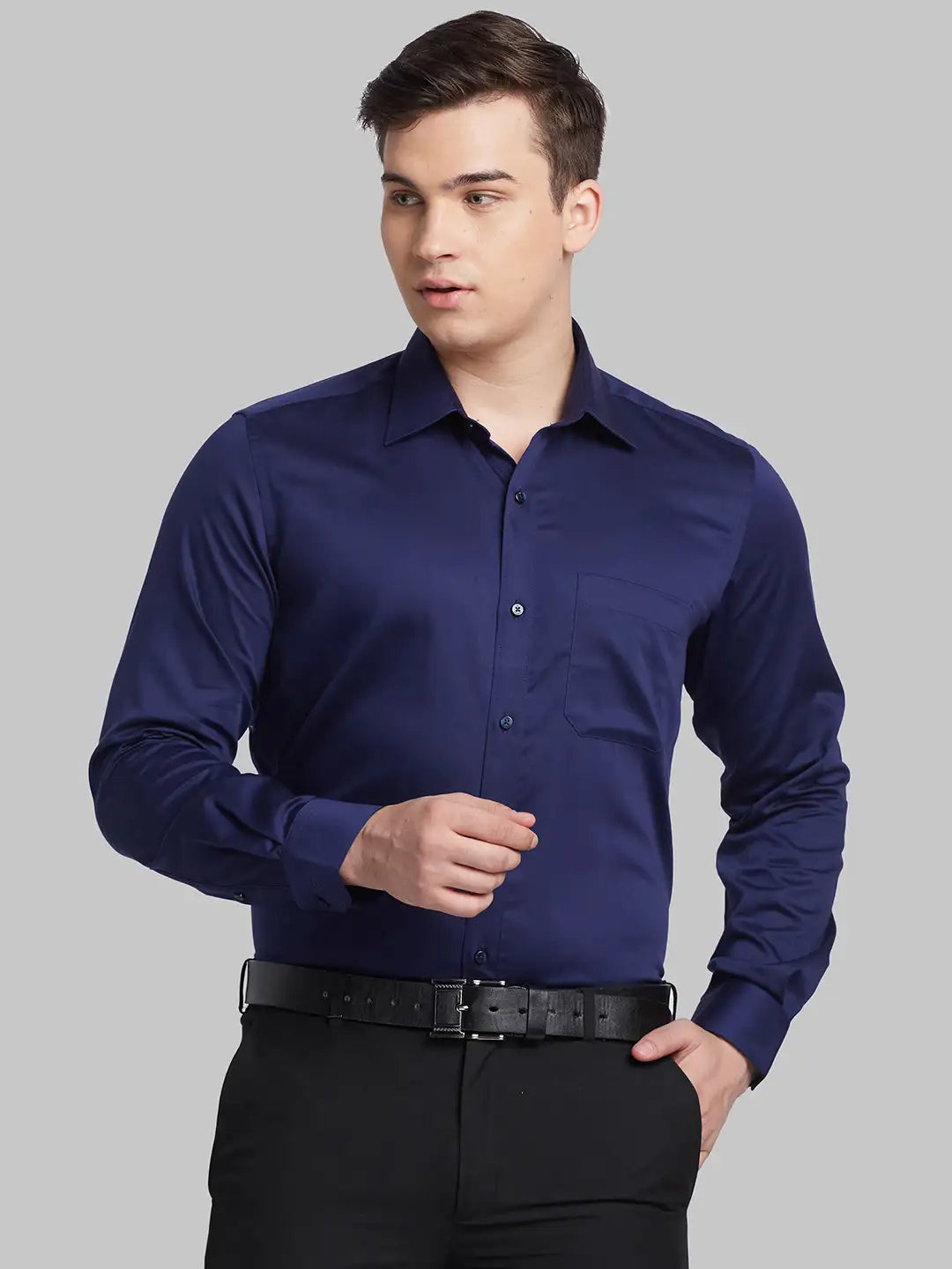 Raymond Men Black Solid Contemporary Fit Cotton Blend Full Sleeve Shirt