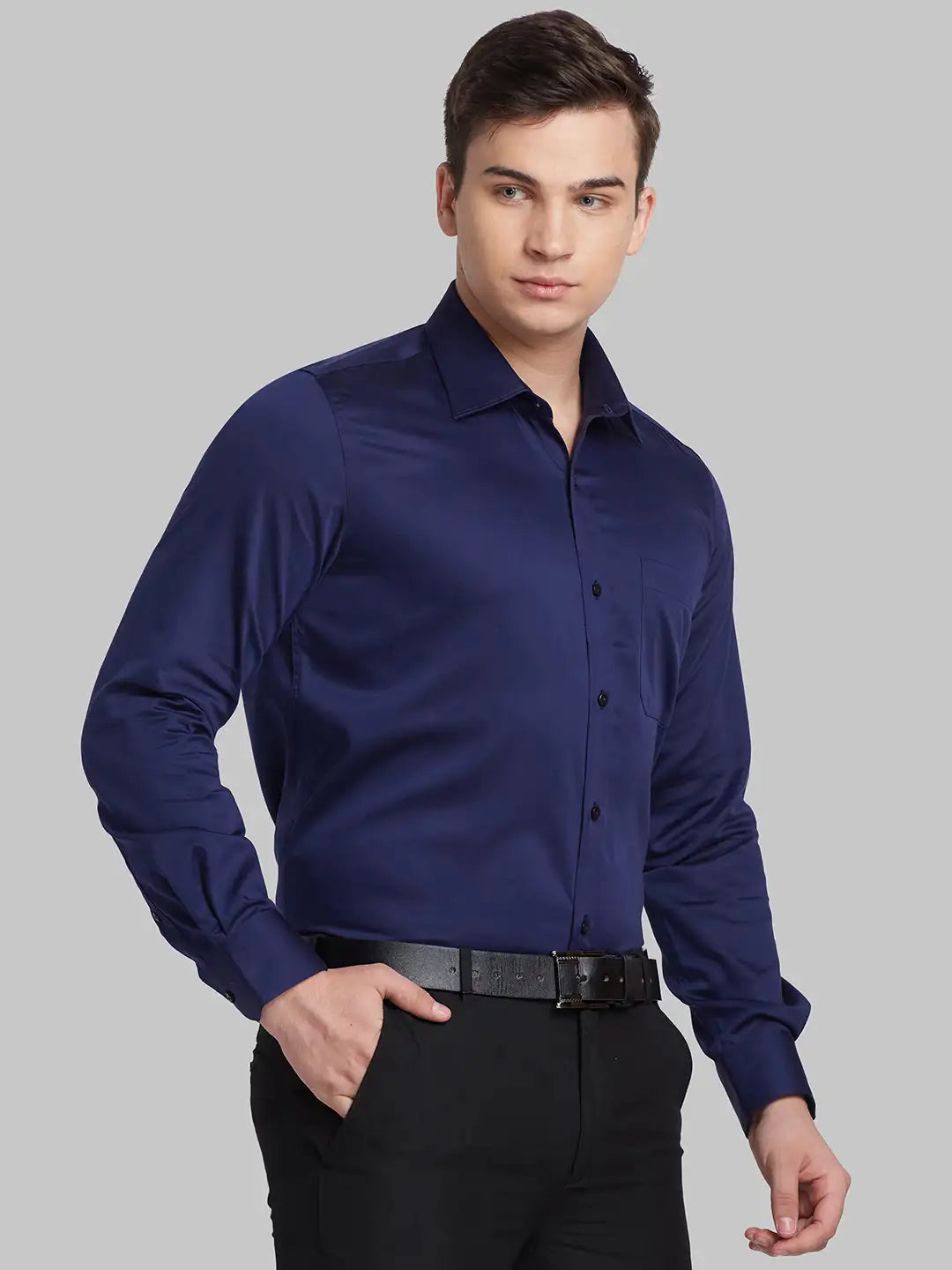Raymond Men Black Solid Contemporary Fit Cotton Blend Full Sleeve Shirt
