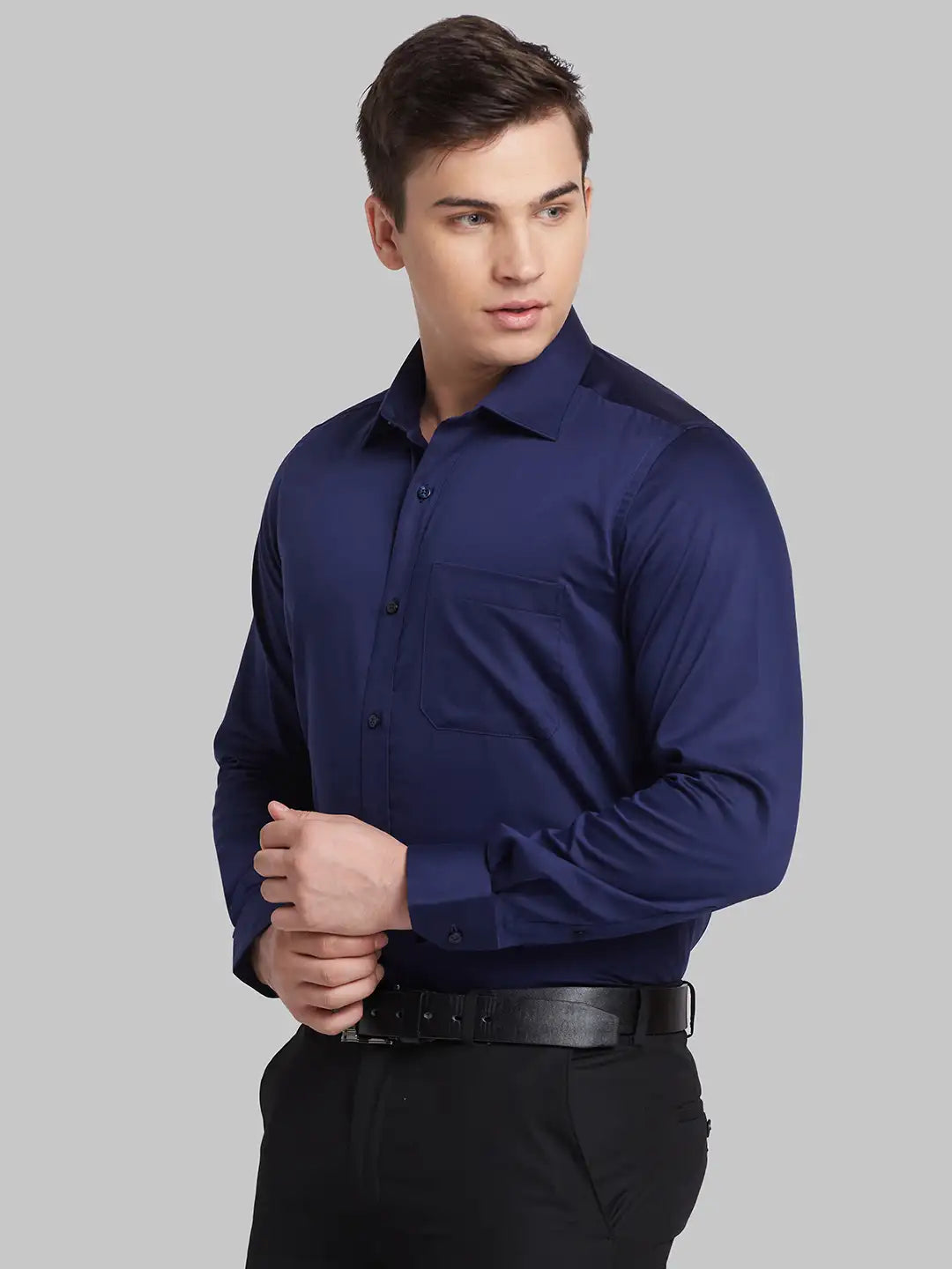 Raymond Men Black Solid Contemporary Fit Cotton Blend Full Sleeve Shirt