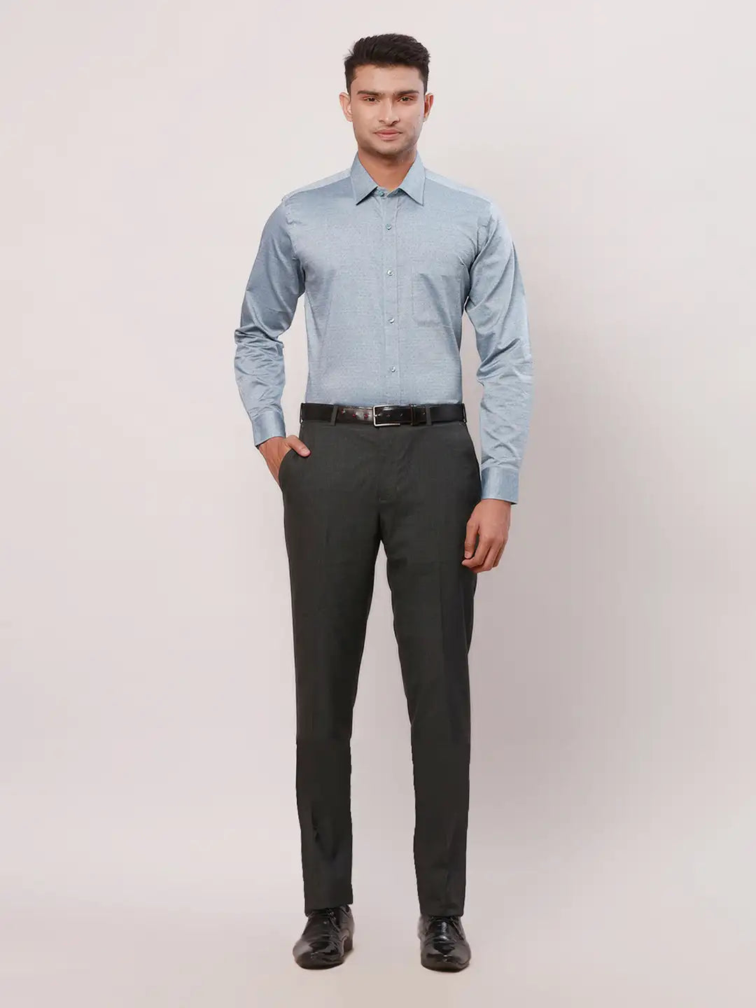 Raymond Men Red Checks Contemporary Fit Cotton Full Sleeve Cutaway Collar Shirt