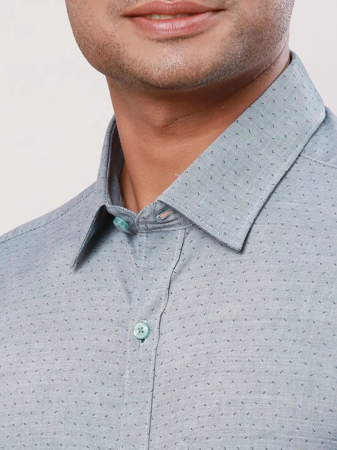 Raymond Men Red Checks Contemporary Fit Cotton Full Sleeve Cutaway Collar Shirt