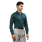 Men Violet Contemporary Fit Solid  Cotton Full Sleeve Cutaway Collar Shirts