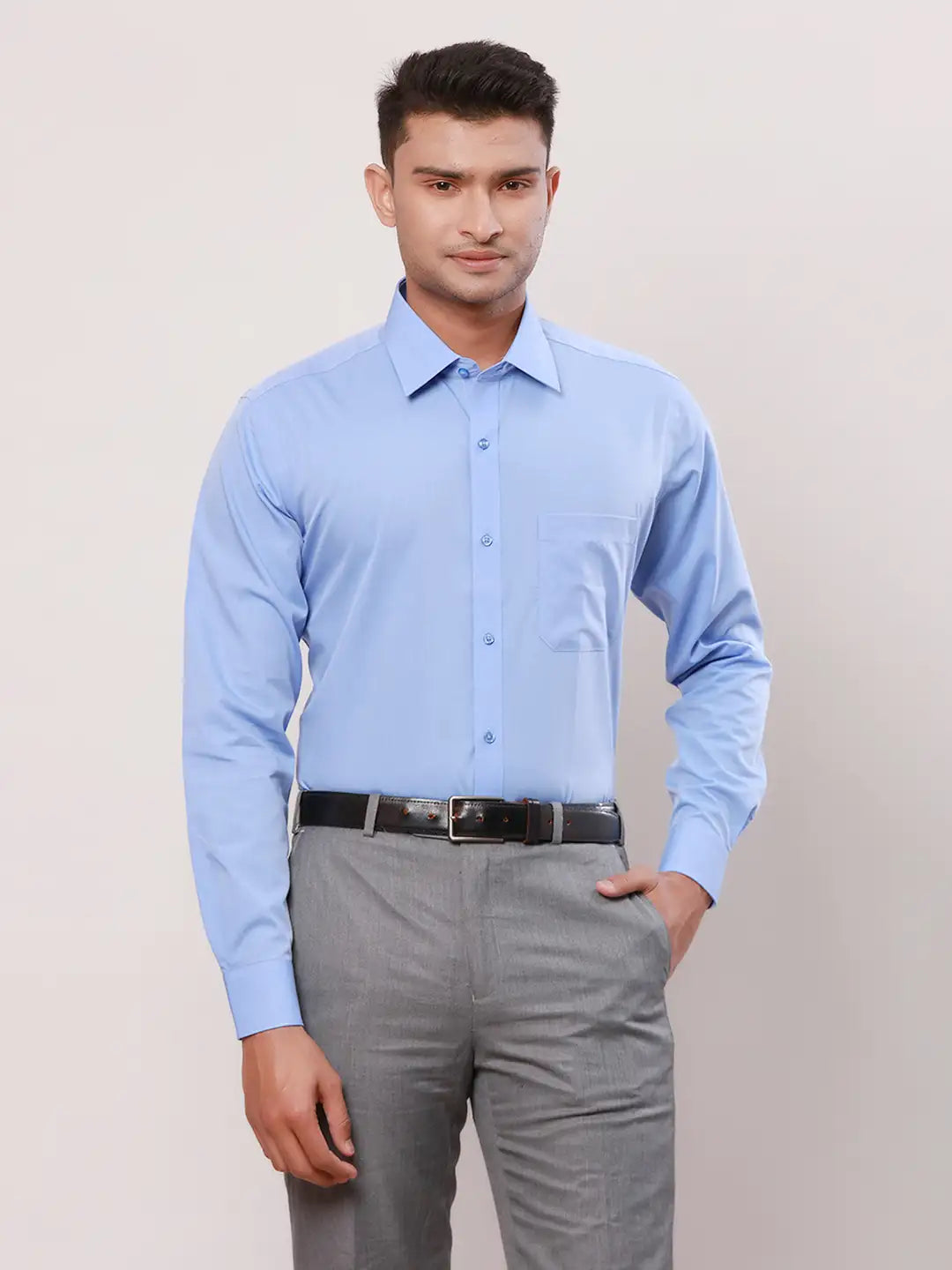 Raymond Men White Solid Contemporary Fit Cotton Full Sleeve Cutaway Collar Shirt