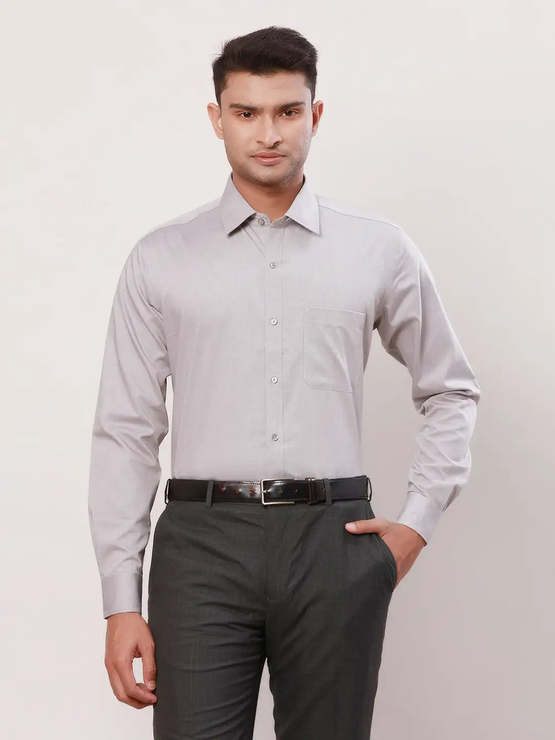 Raymond Men White Structure Contemporary Fit Cotton Full Sleeve Cutaway Collar Shirt