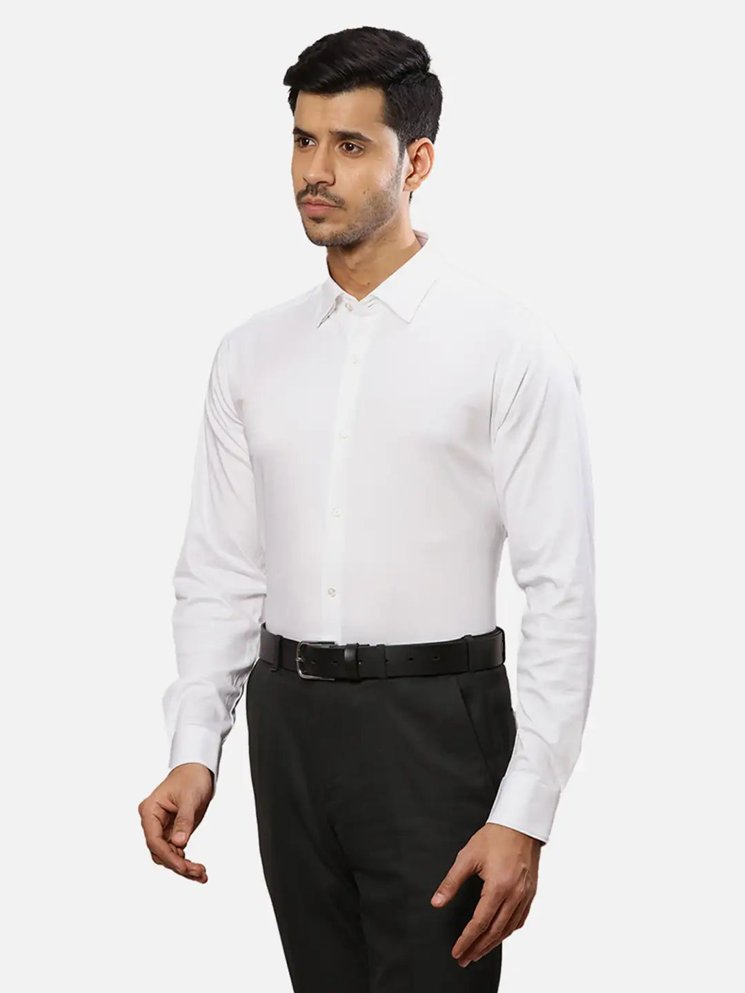 Raymond Men Red Structure Contemporary Fit Cotton Cut Away Collar Shirt