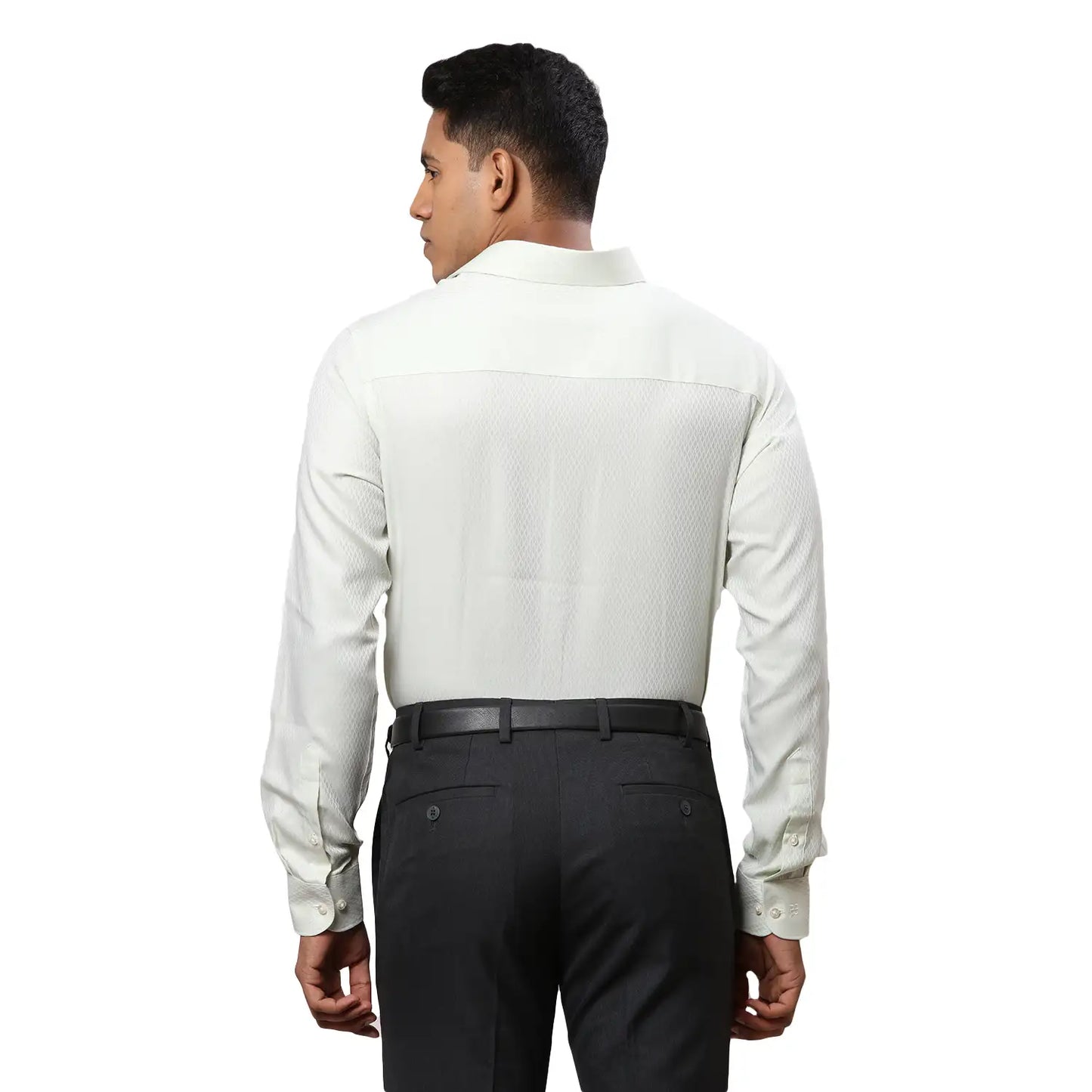 Men White Contemporary Fit Structure Cotton Cut Collar Shirts