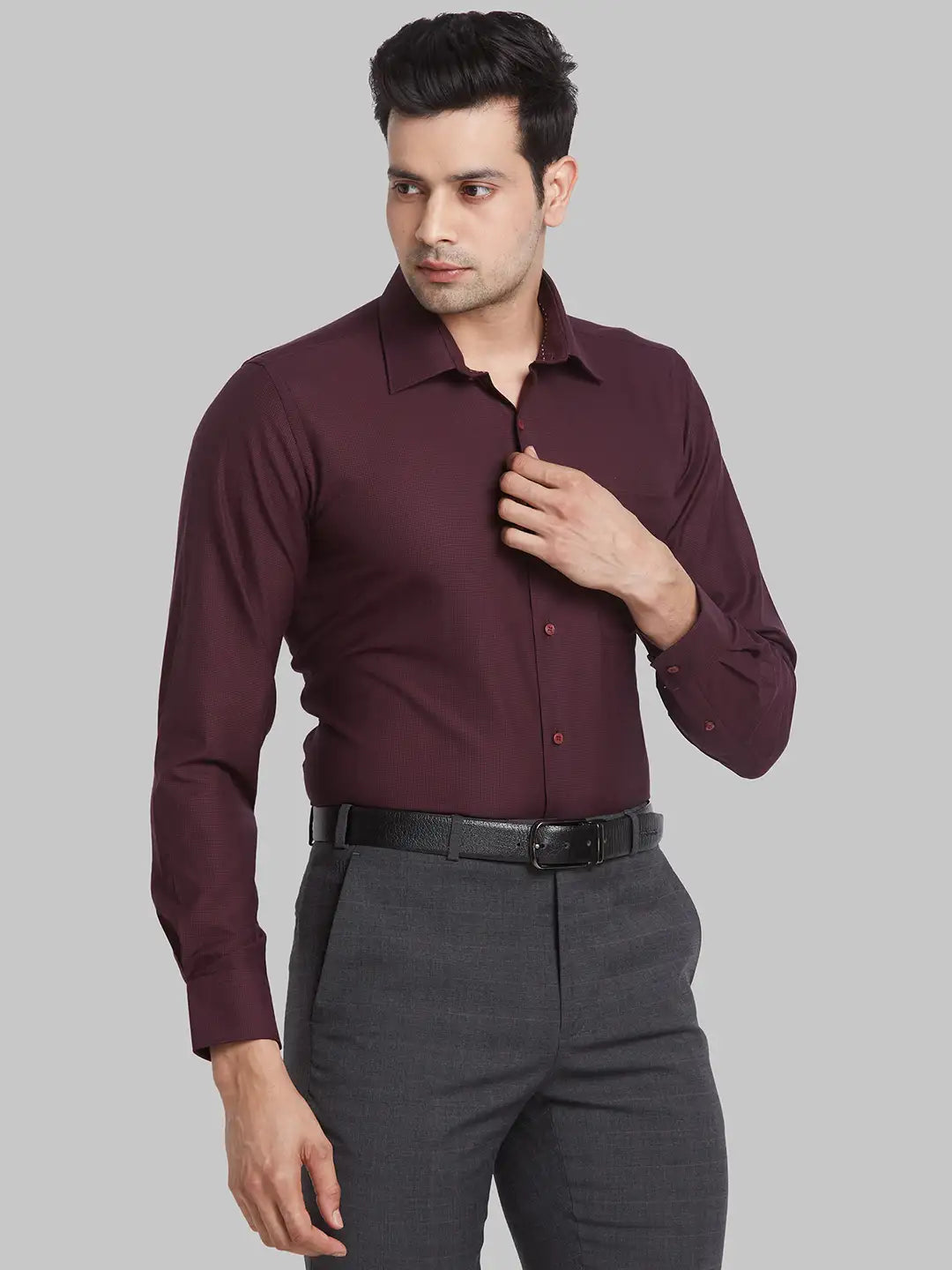 Raymond Men Green Solid Contemporary Fit Polyester Blend Shirt