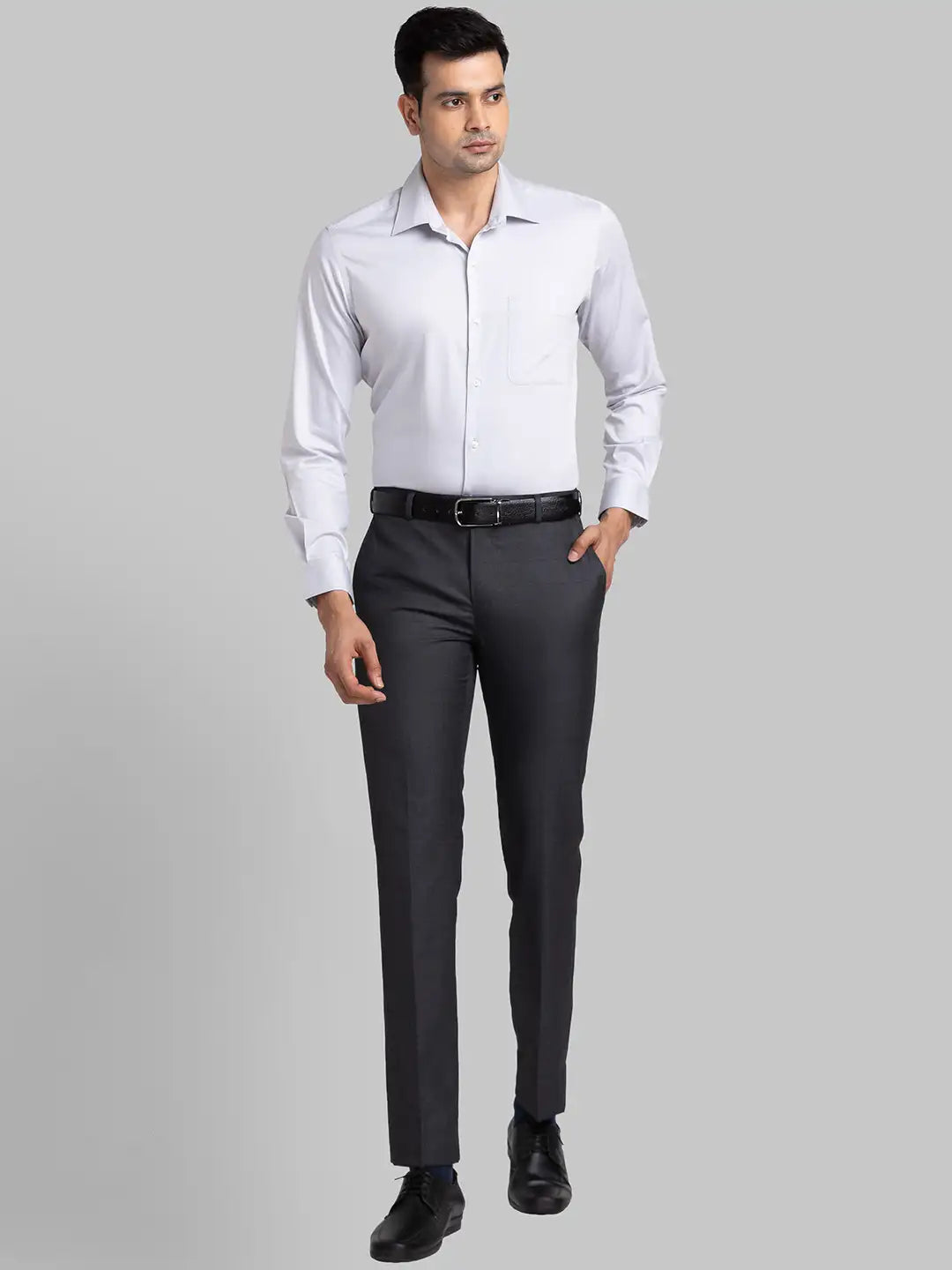 Raymond Men Red Solid Contemporary Fit Cotton Blend Shirt