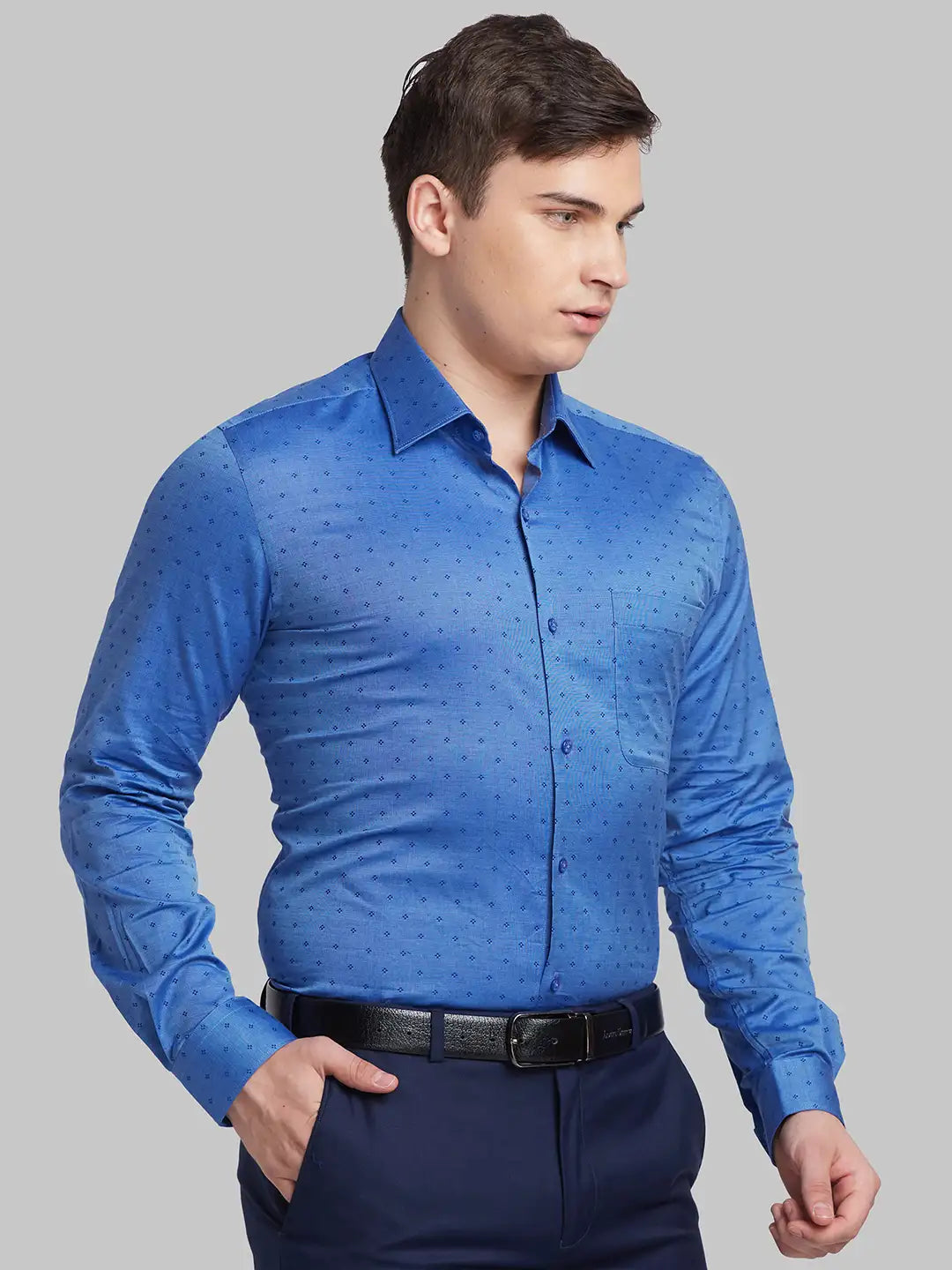 Men Green Contemporary Fit Structure  Cotton   Shirts