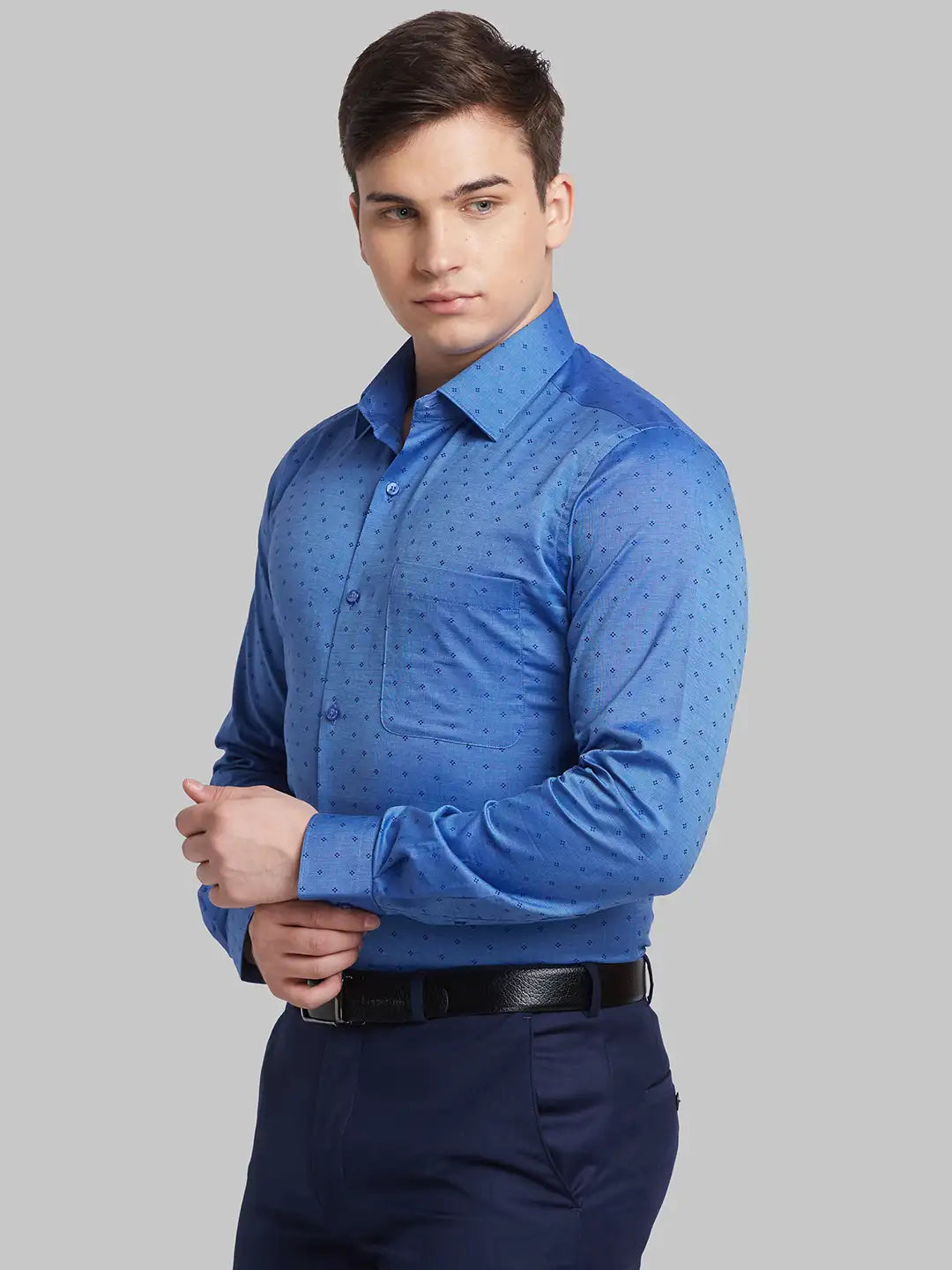 Men Green Contemporary Fit Structure  Cotton   Shirts