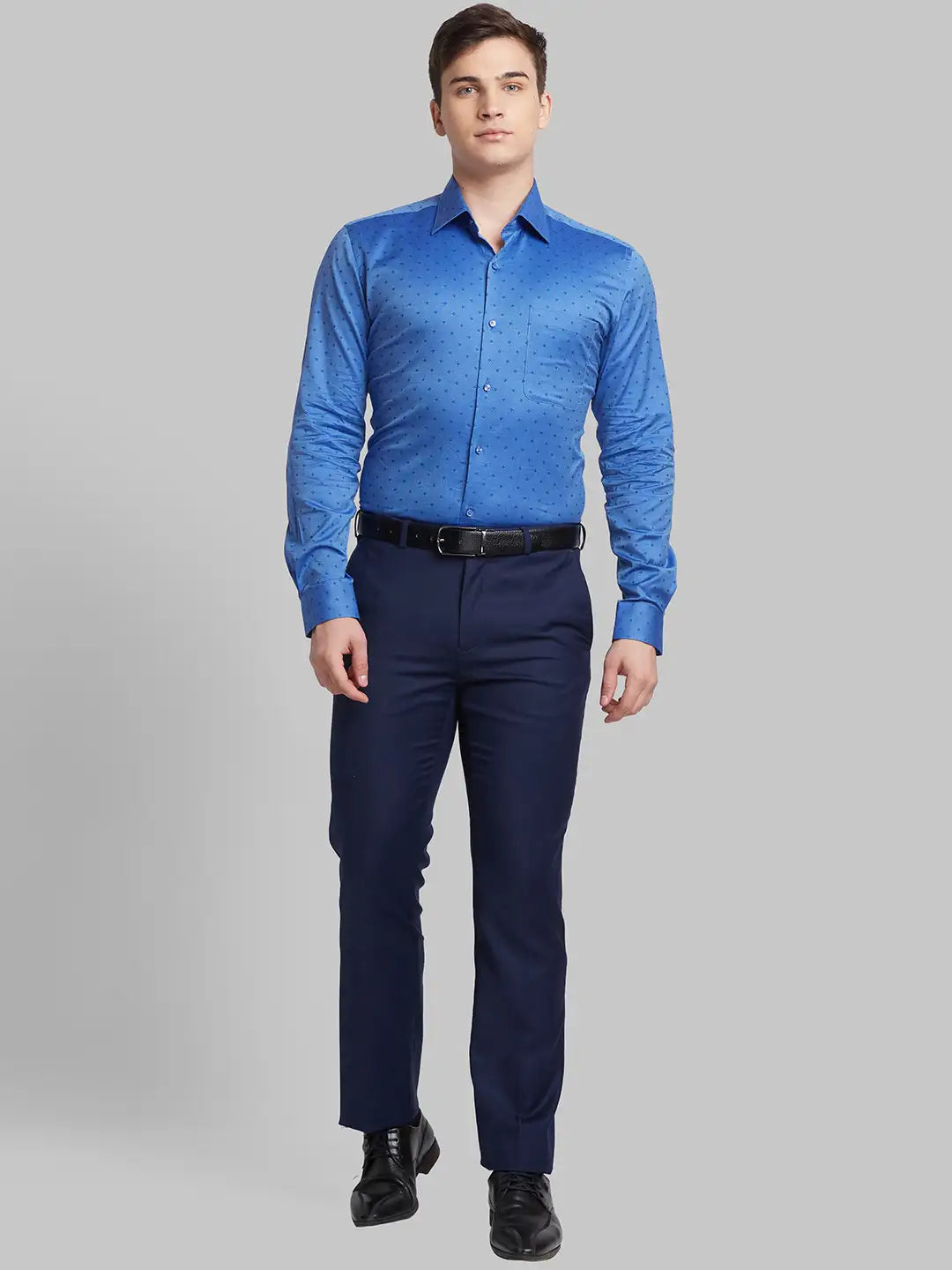 Men Green Contemporary Fit Structure  Cotton   Shirts
