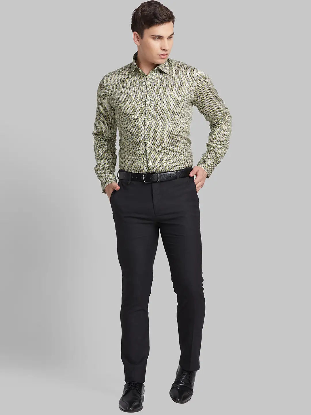 Men Contemporary Fit Green Shirt