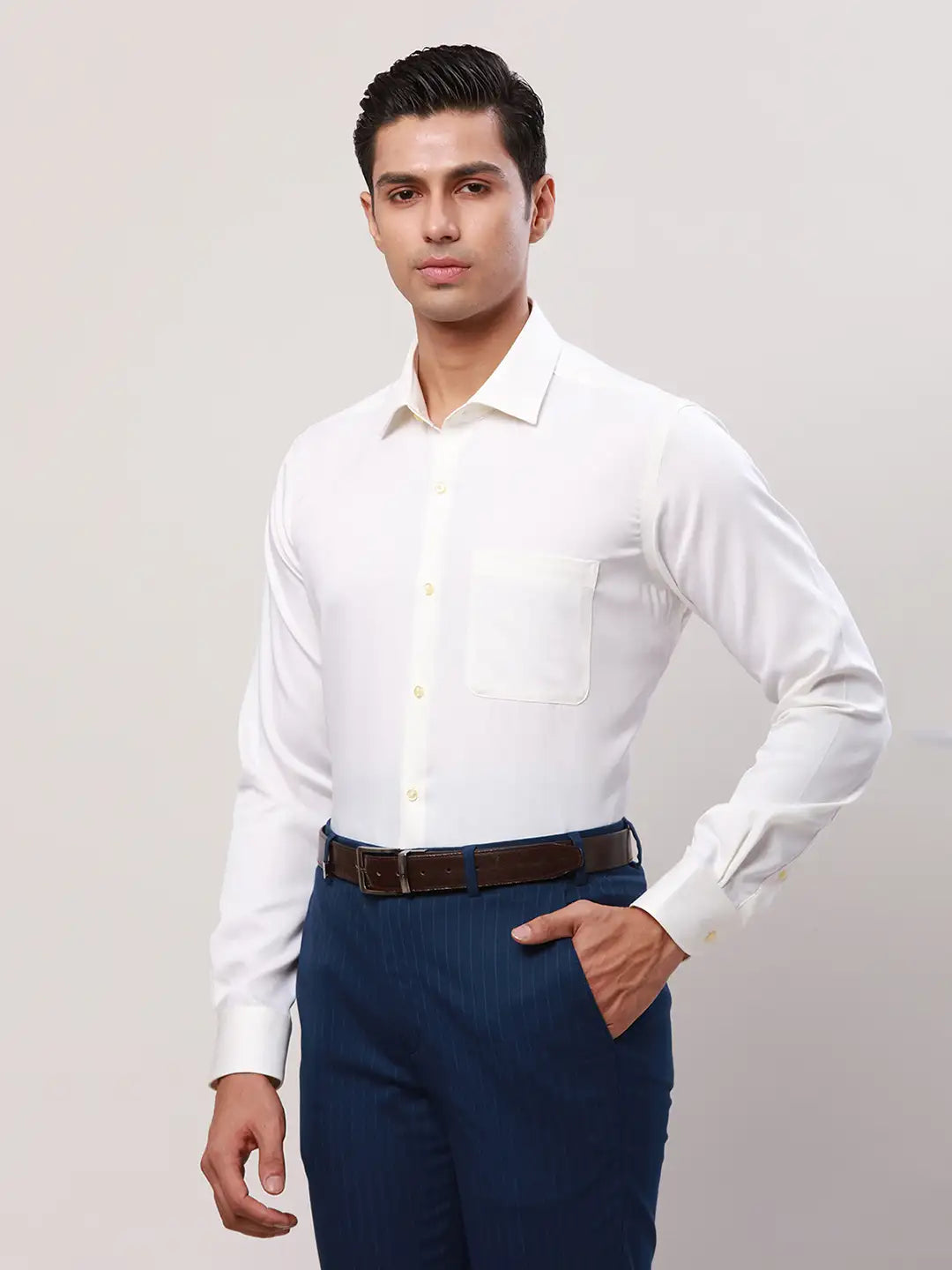 Raymond Men White Structure Regular Fit Cotton Cutaway Collar Shirt