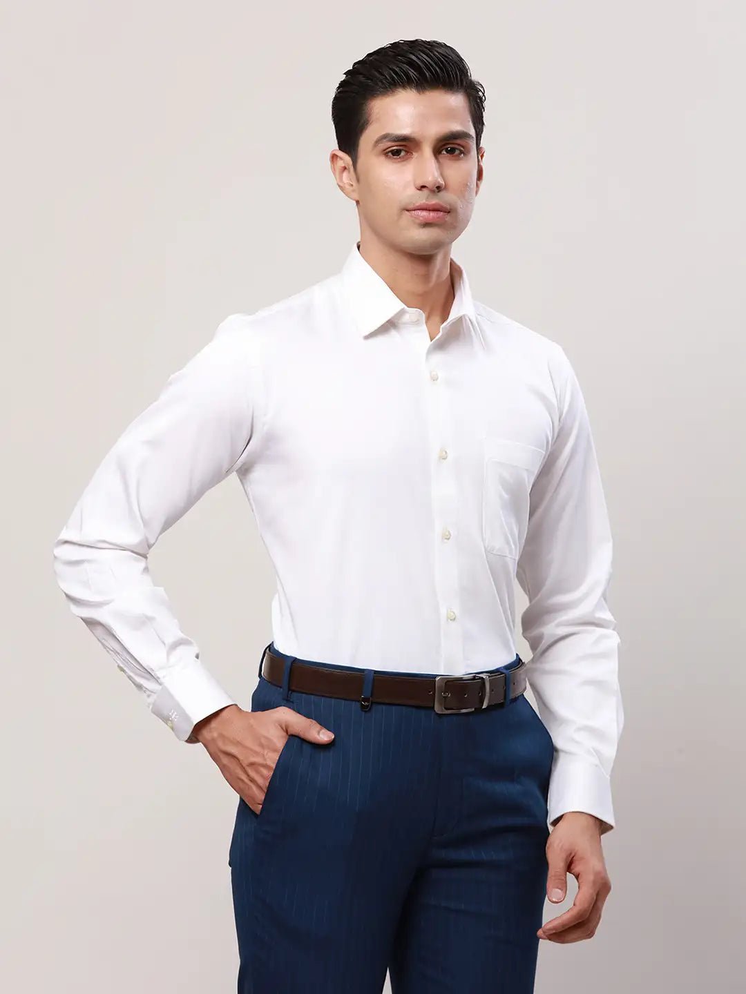 Raymond Men Black Structure Contemporary Fit Cotton Cutaway Collar Shirt