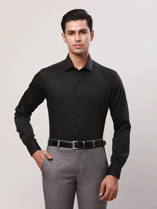Raymond Men Maroon Structure Contemporary Fit Cotton Cutaway Collar Shirt