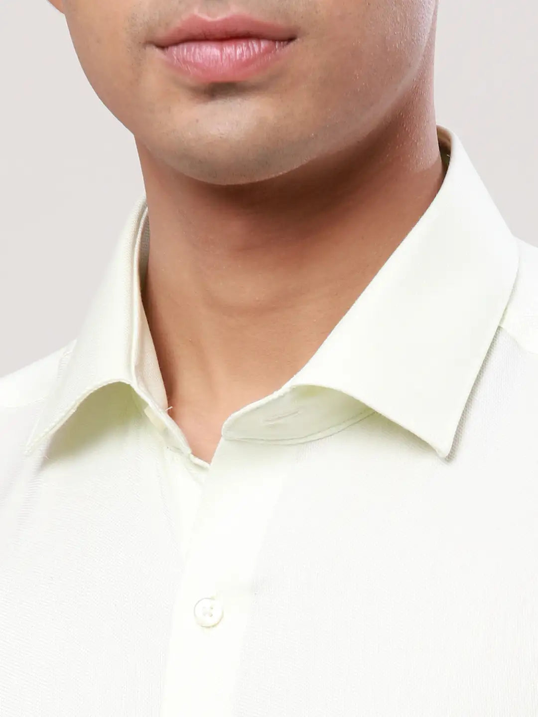 Raymond Men Yellow Structure Contemporary Fit Cotton Cutaway Collar Shirt