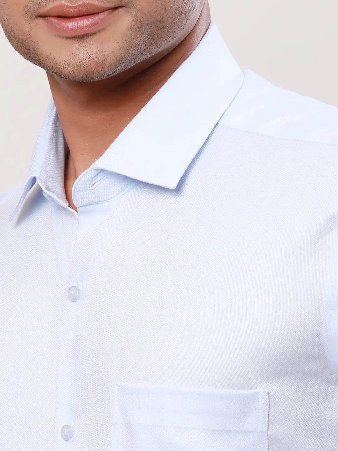 Raymond Men Red Structure Contemporary Fit Cotton Cutaway Collar Shirt