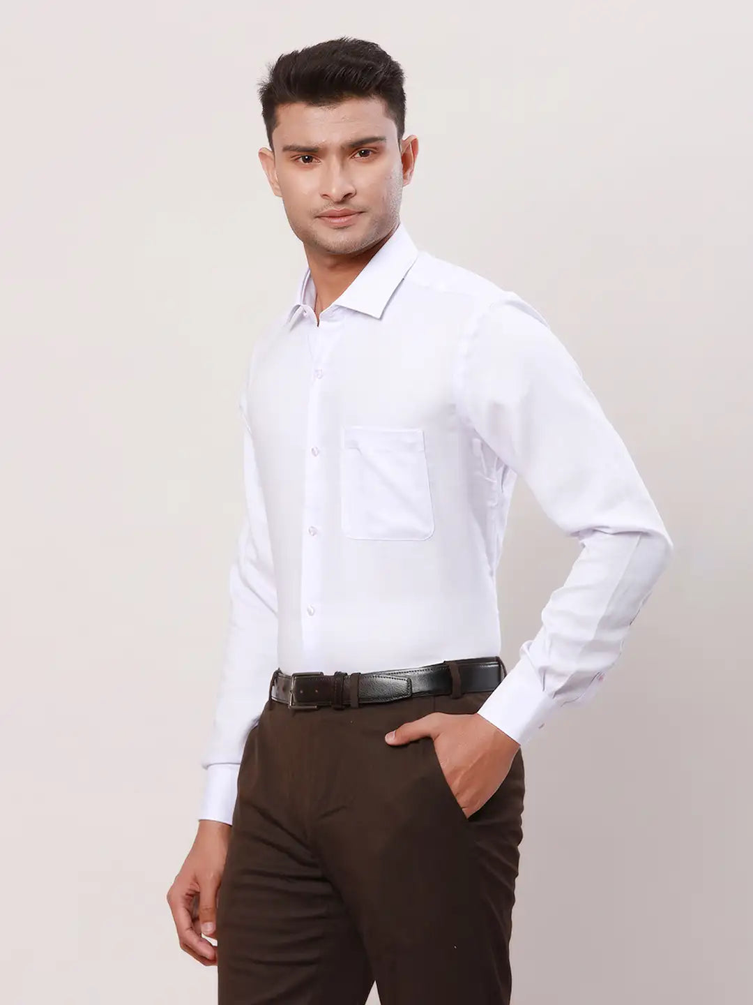 Raymond Men Blue Structure Contemporary Fit Cotton Cutaway Collar Shirt