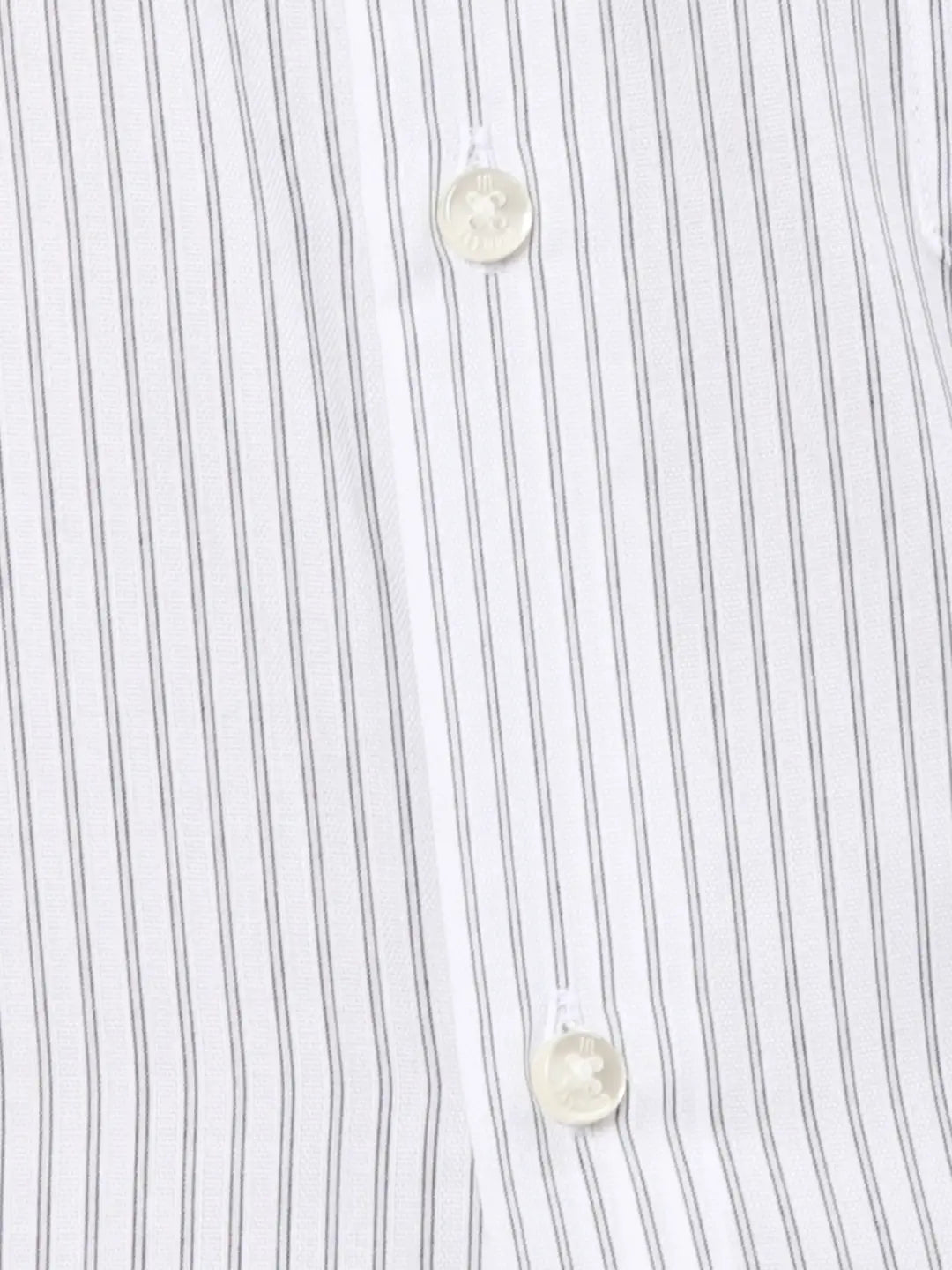 Raymond Men Blue Solid Contemporary Fit Cotton Cutaway Collar Shirt