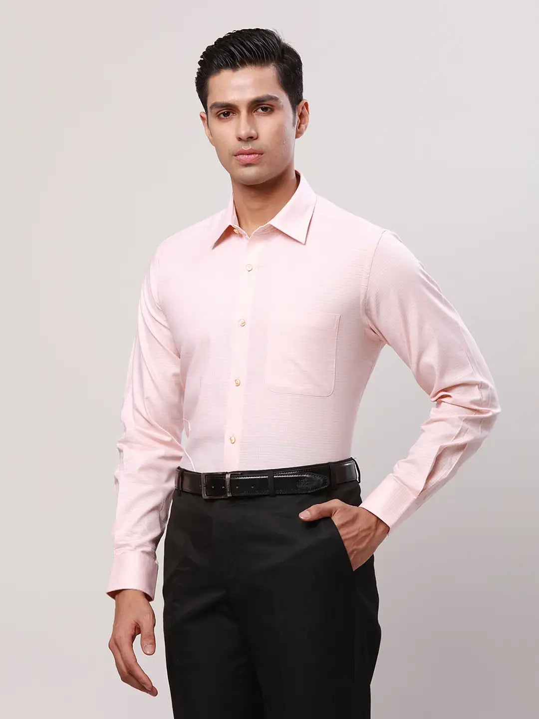 Raymond Men Green Structure Contemporary Fit Cotton Cutaway Collar Shirt