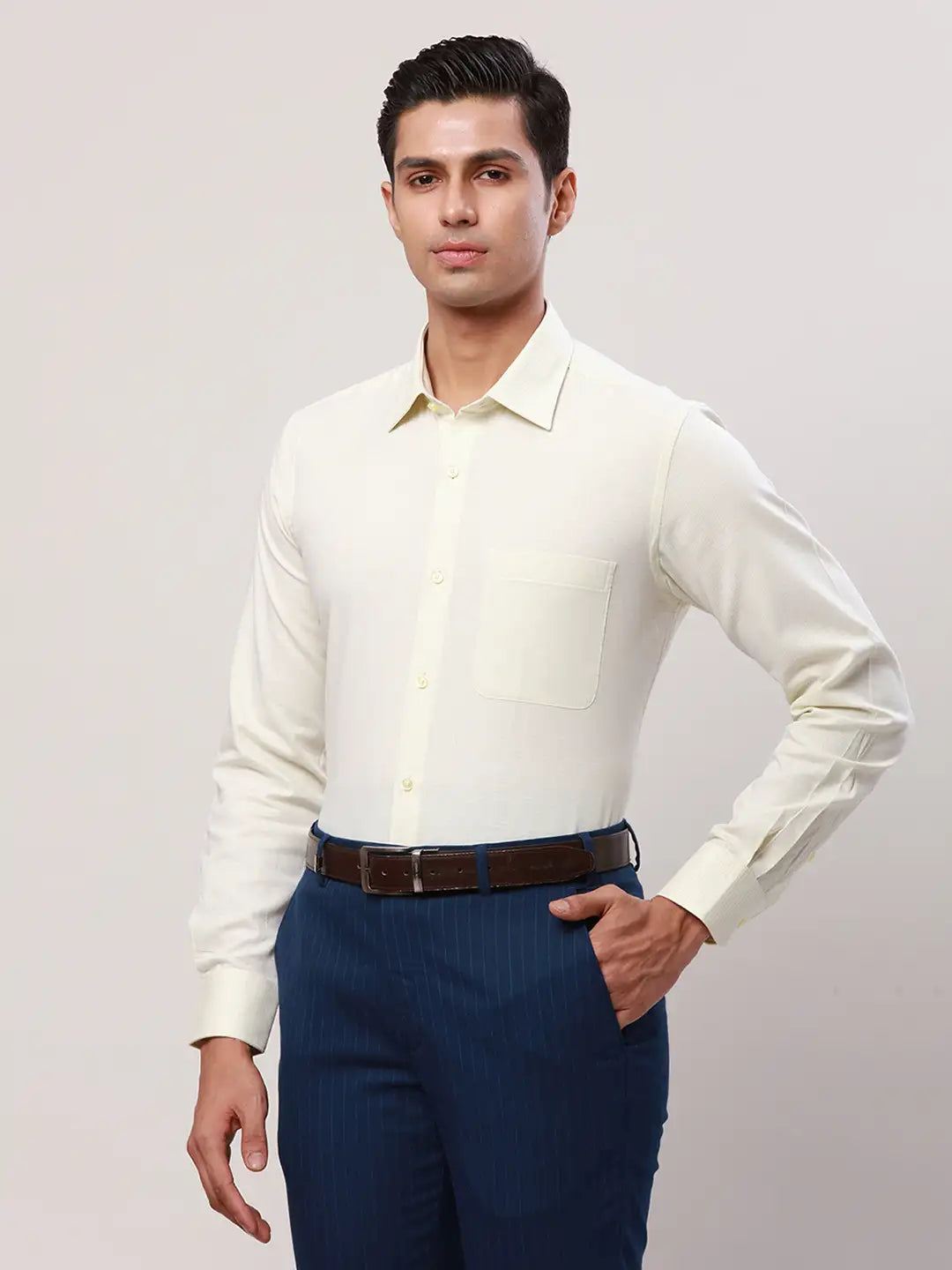 Raymond Men Grey Checks Contemporary Fit Cotton Cutaway Collar Shirt