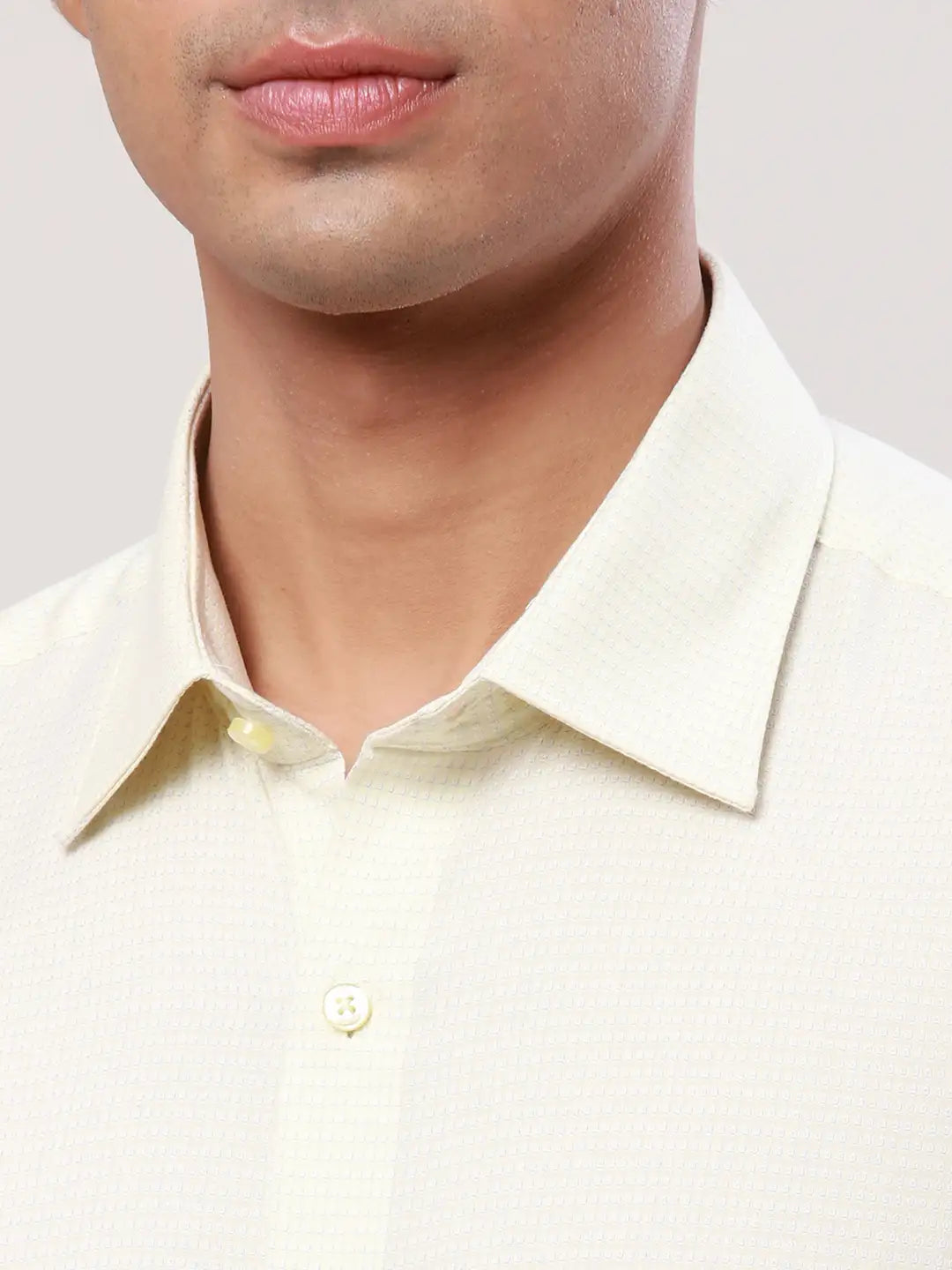 Raymond Men Grey Checks Contemporary Fit Cotton Cutaway Collar Shirt