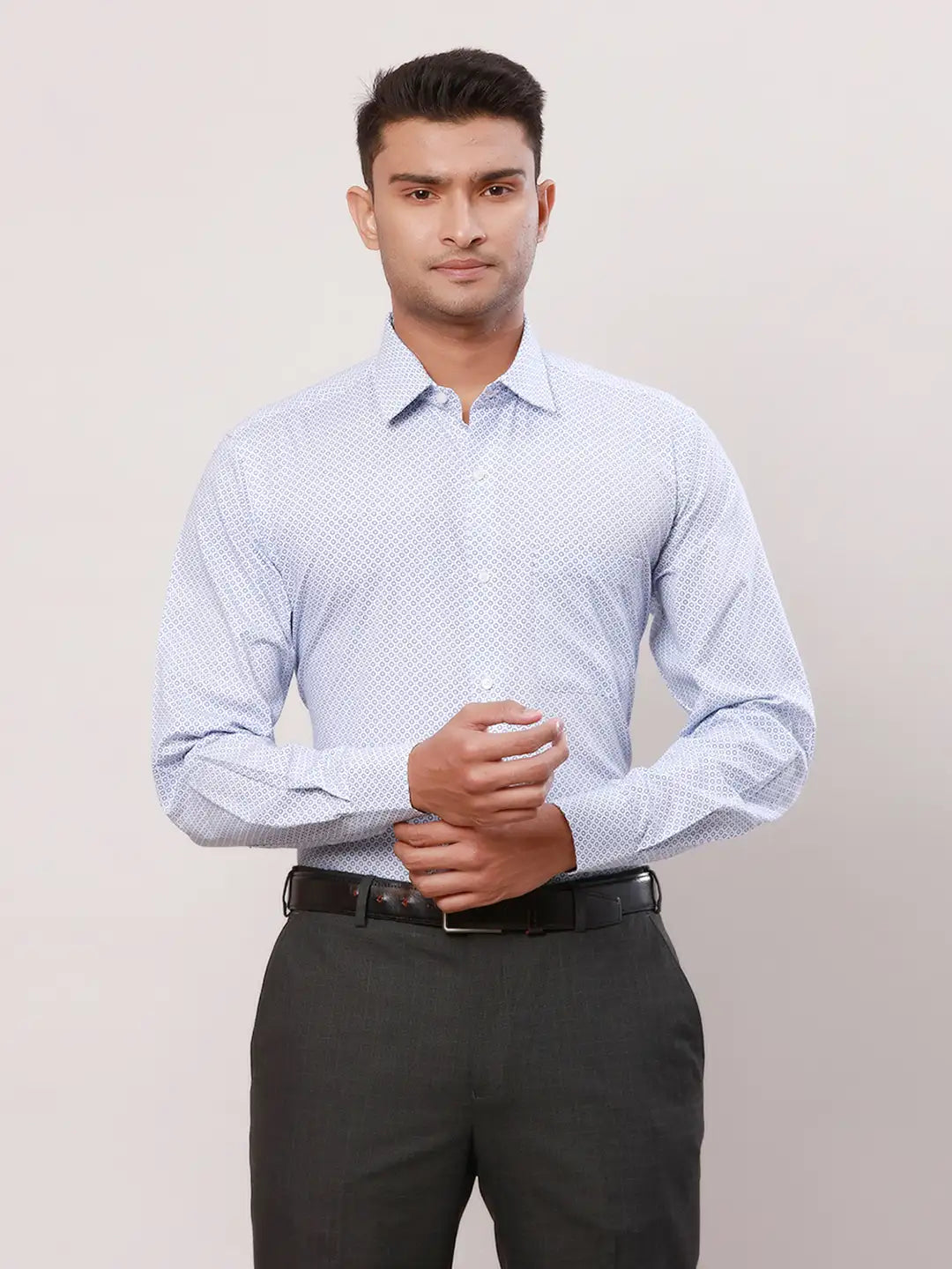 Raymond Men Violet Structure Regular Fit Cotton Cutaway Collar Shirt