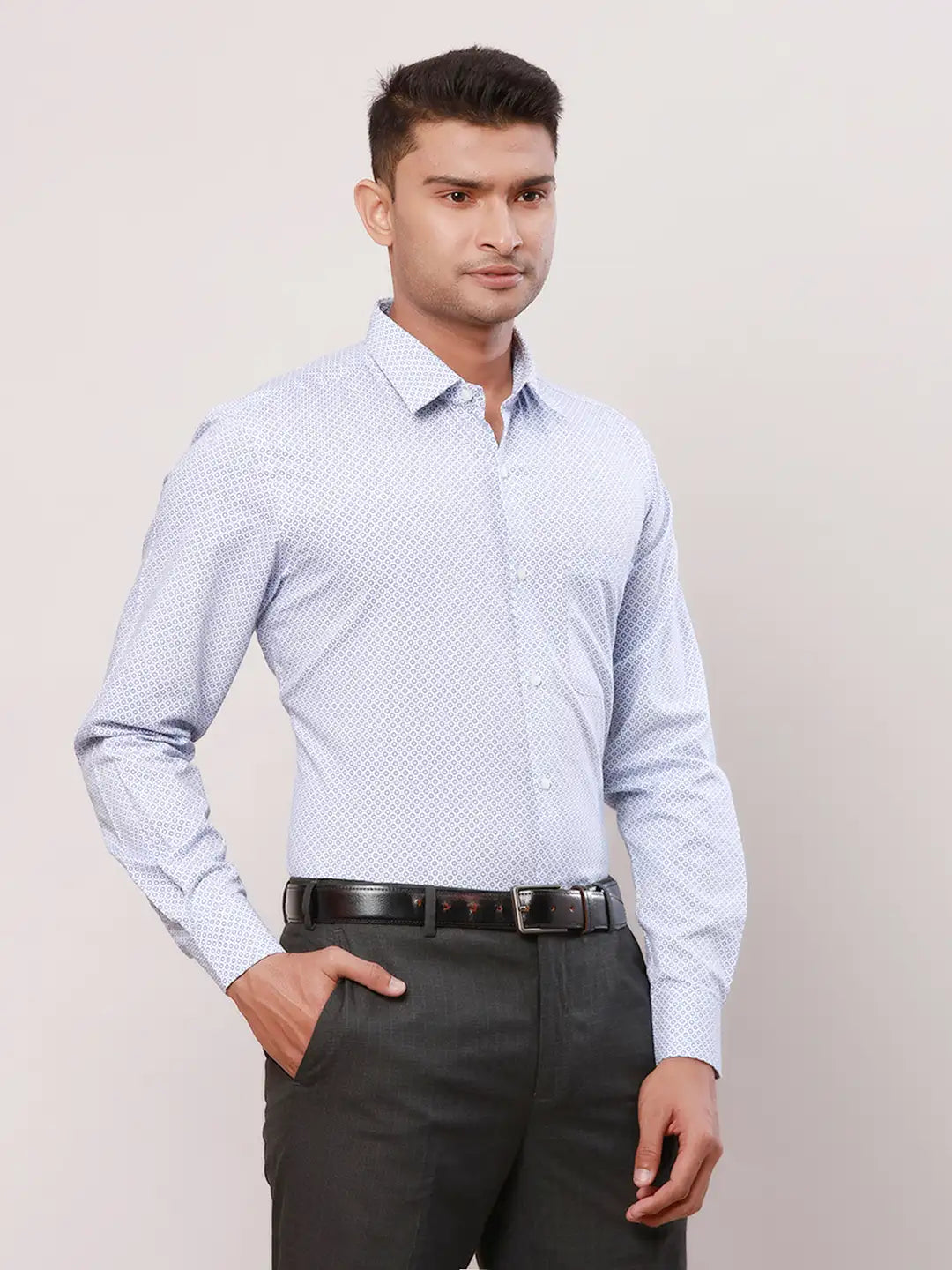 Raymond Men Violet Structure Regular Fit Cotton Cutaway Collar Shirt