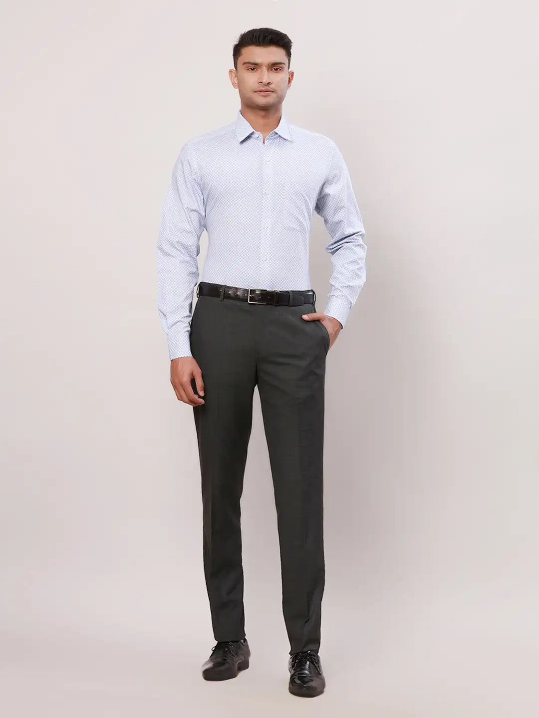 Raymond Men Violet Structure Regular Fit Cotton Cutaway Collar Shirt