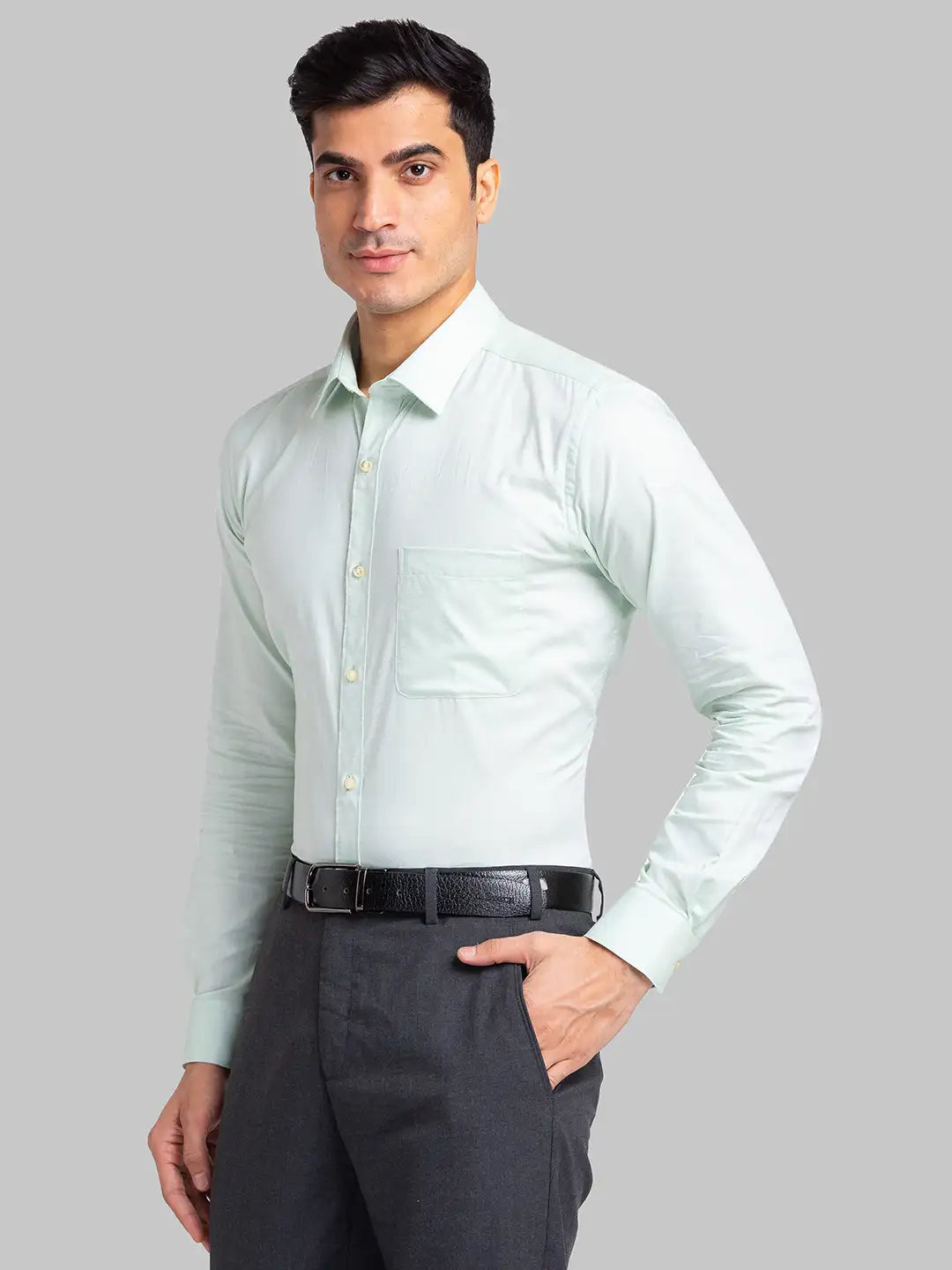 Raymond Men Blue Solid Slim Fit Cotton Shirt