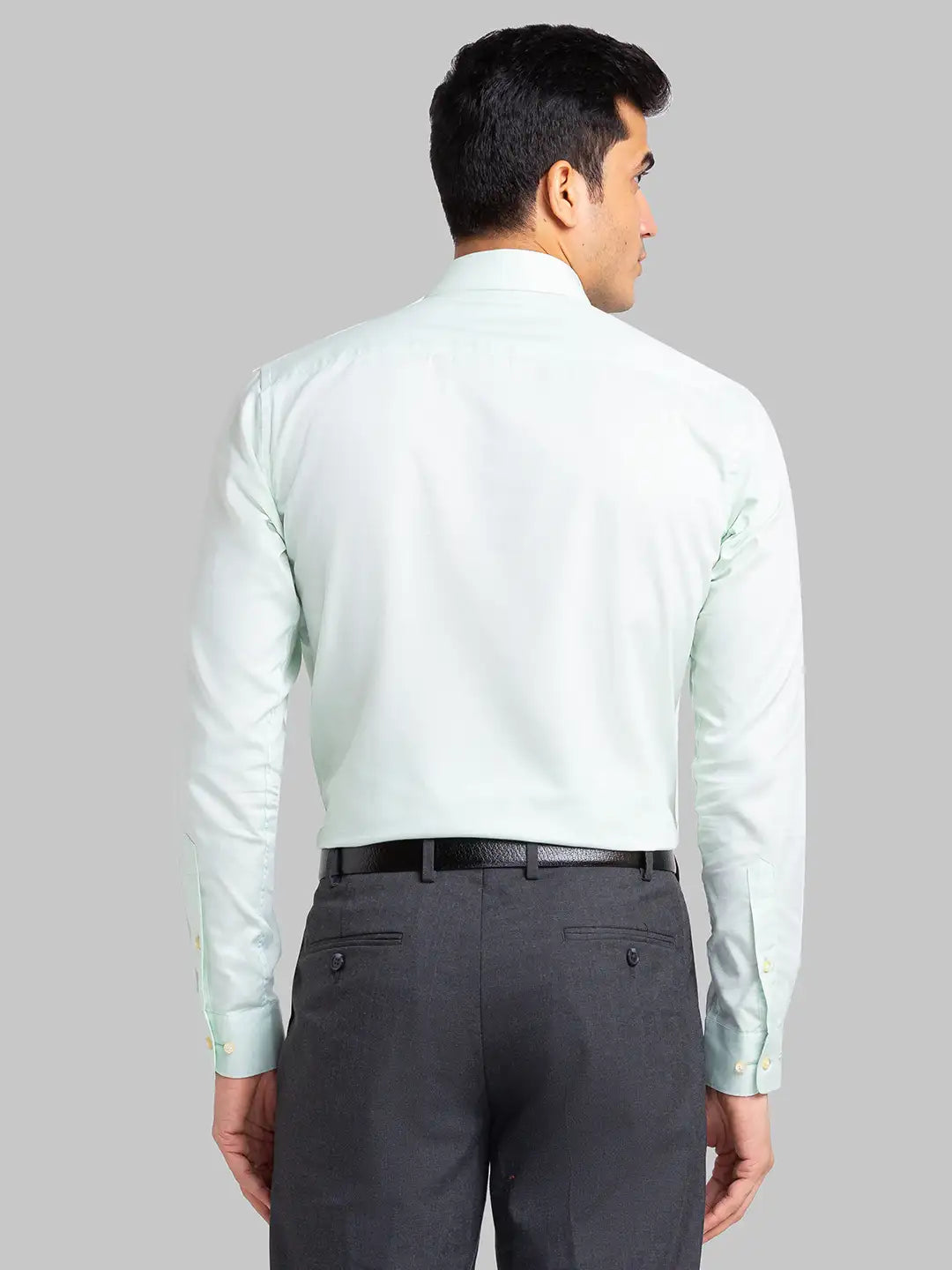 Raymond Men Blue Solid Slim Fit Cotton Shirt