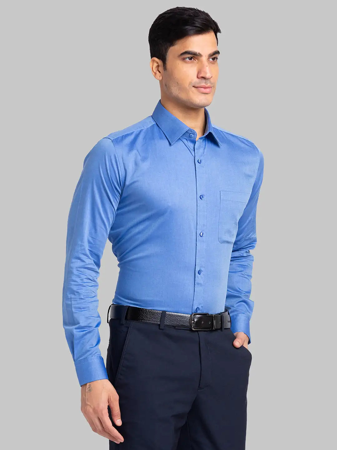 Raymond Men Blue Solid Slim Fit Cotton Shirt