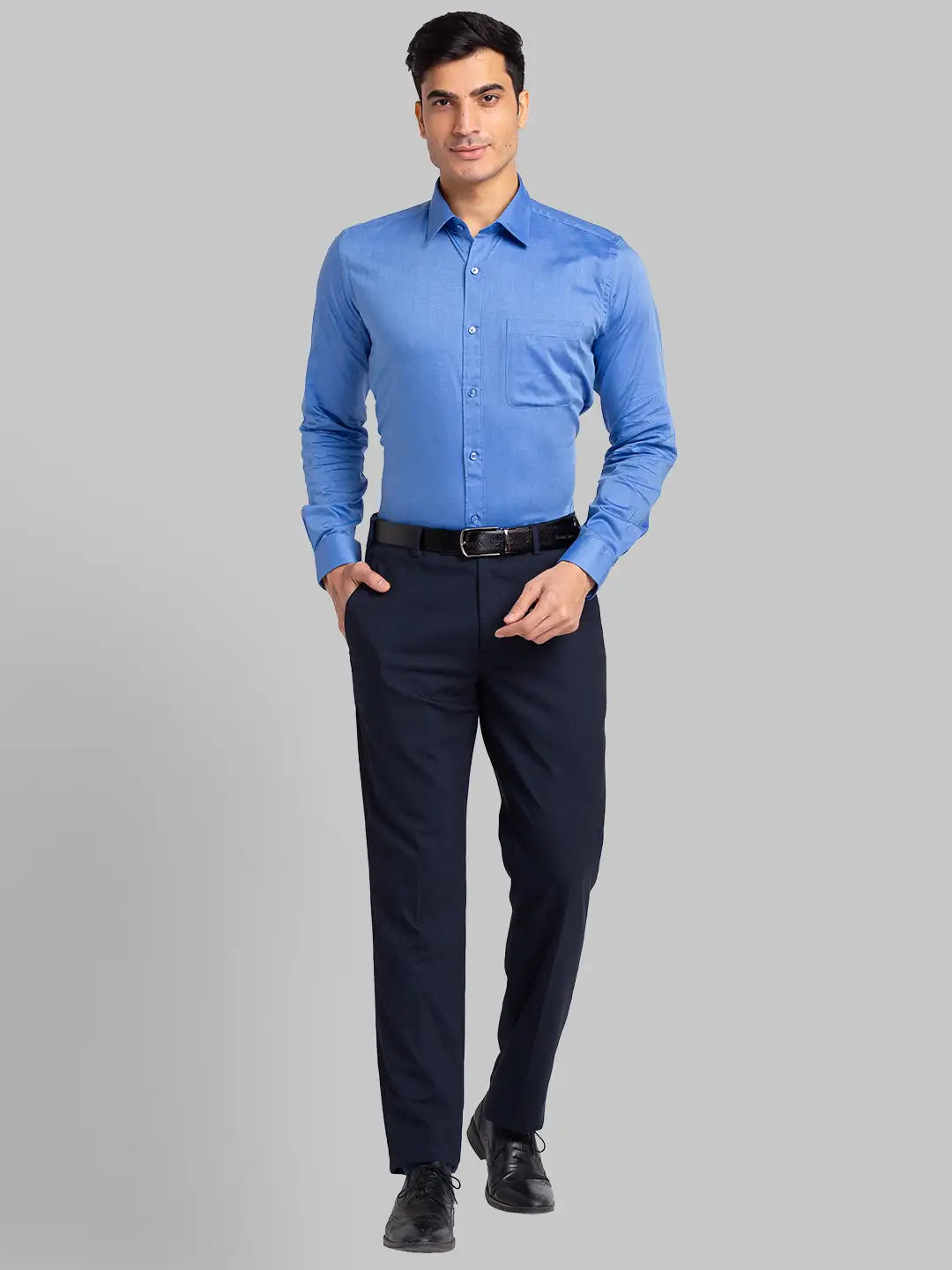 Raymond Men Blue Solid Slim Fit Cotton Shirt