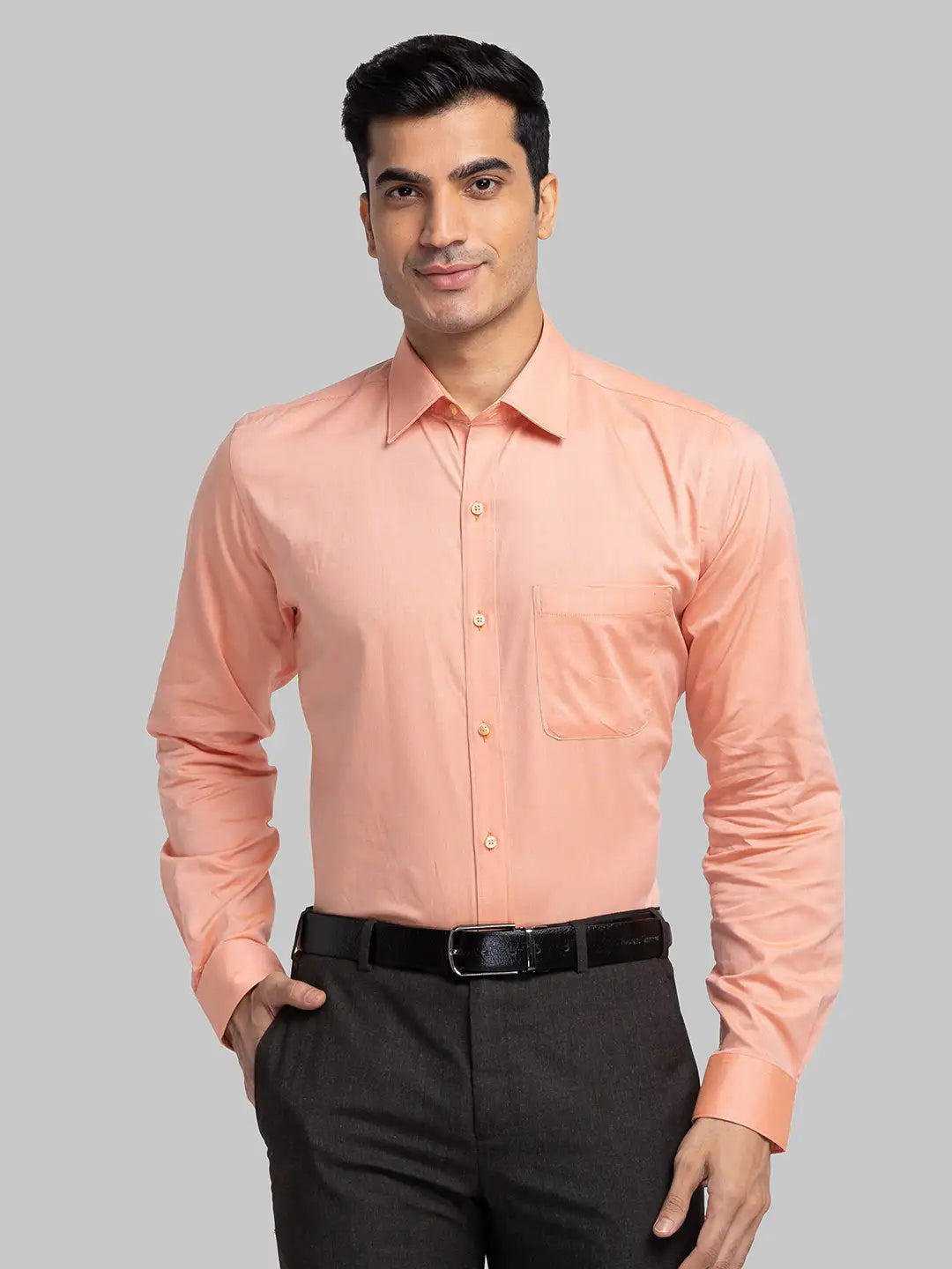 Raymond Men Red Solid Slim Fit Cotton Shirts