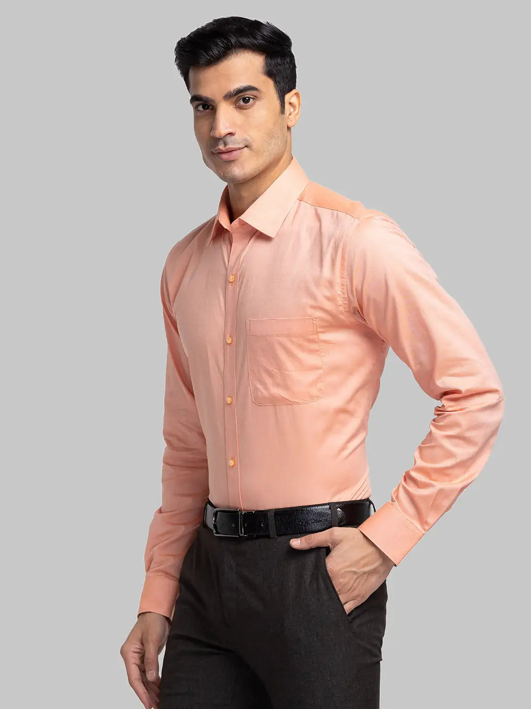 Raymond Men Red Solid Slim Fit Cotton Shirts