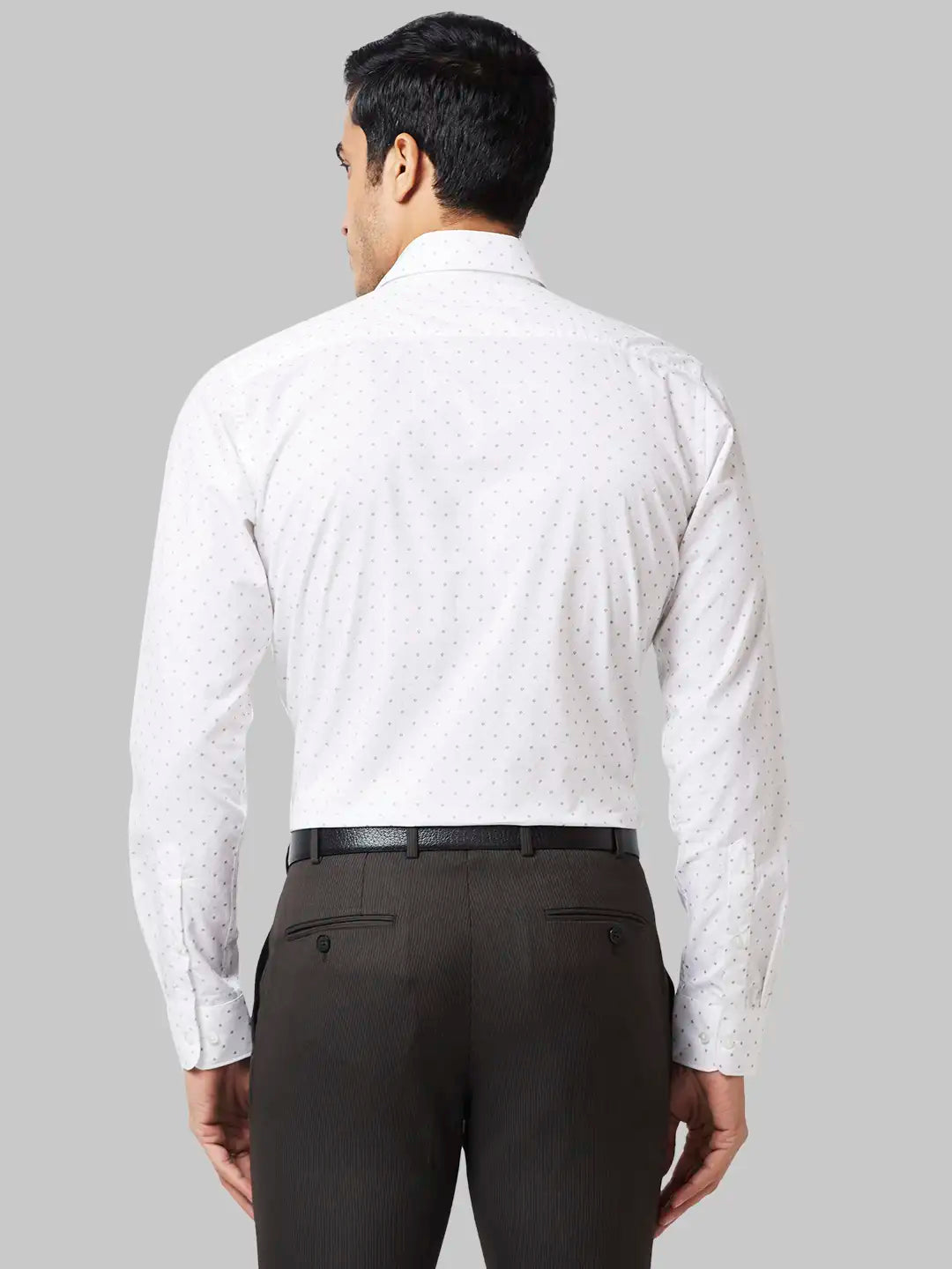 Raymond Men Grey Slim Fit Checkered Polyester Rayon - - Trouser