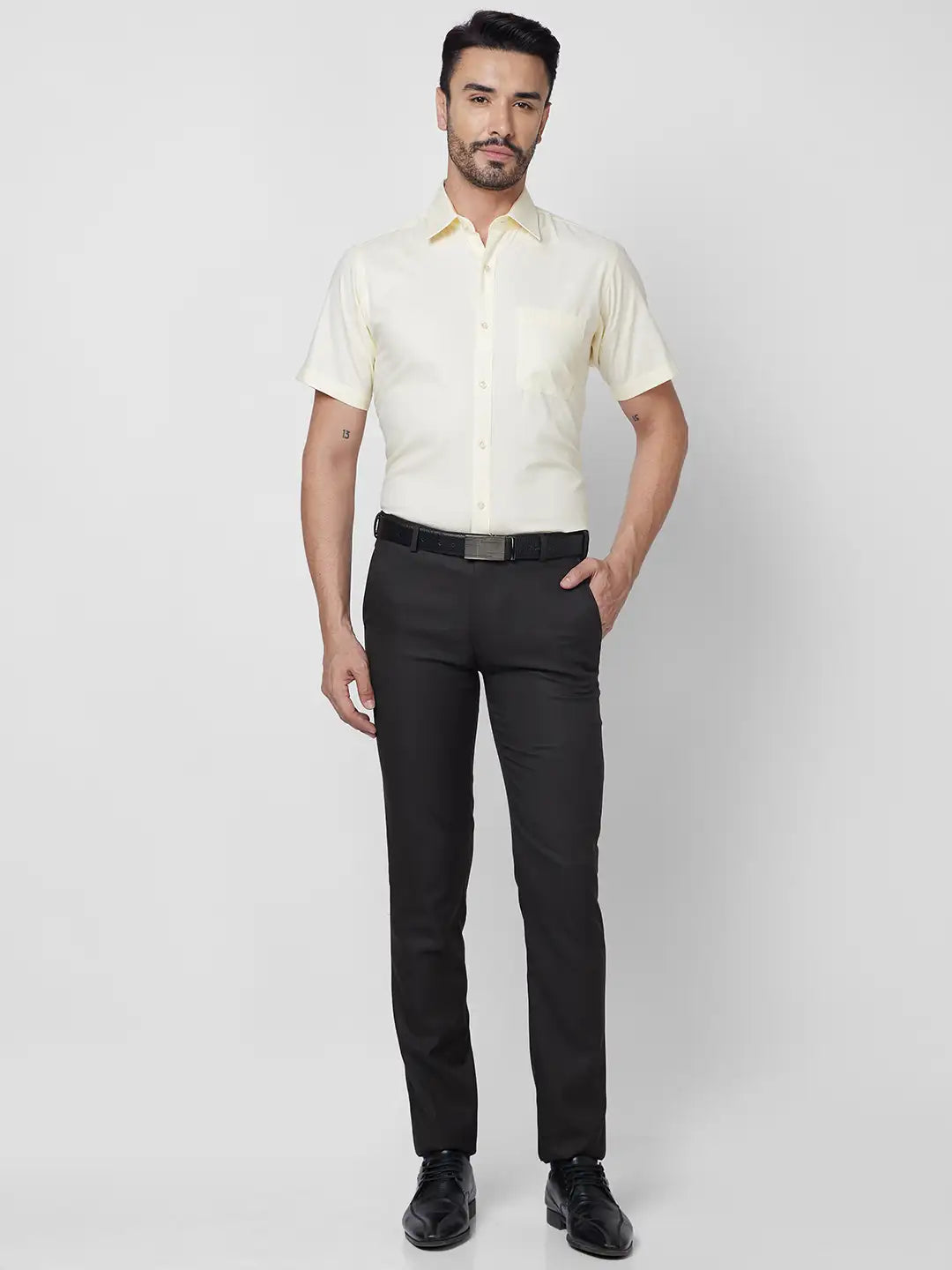 Raymond Men Blue Solid Slim Fit Polyester Blend Trouser