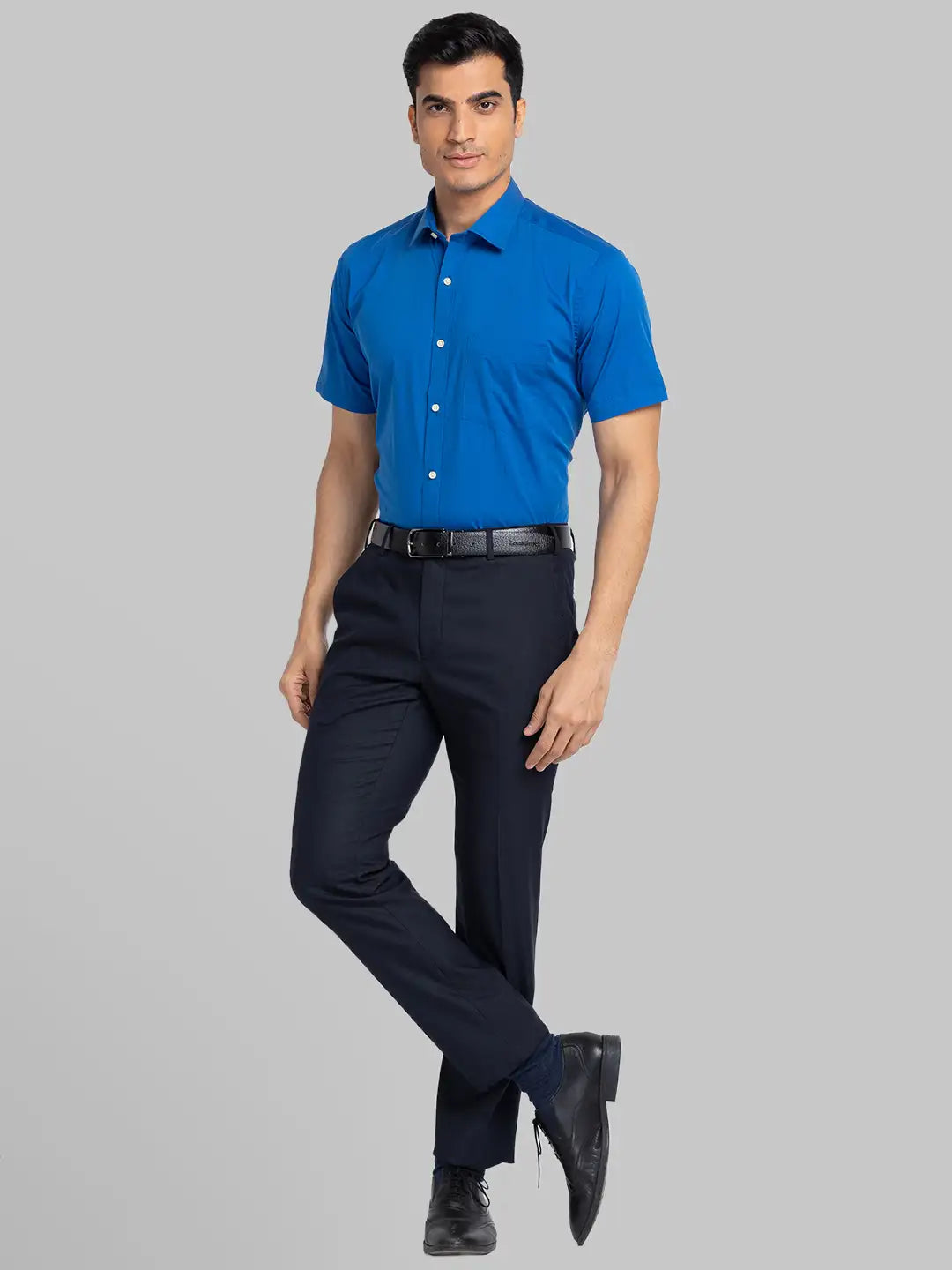 Raymond Men Brown Slim Fit Structure Polyester Trousers