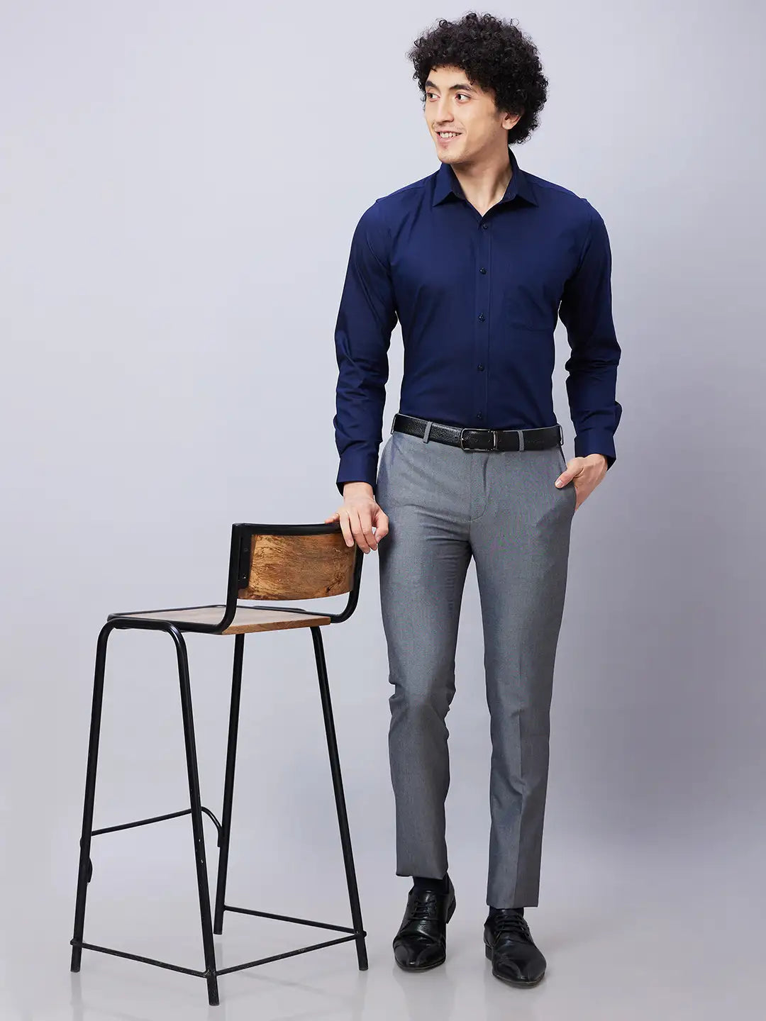 Raymond Men Blue Solid Slim Fit Polyester Blend Trouser