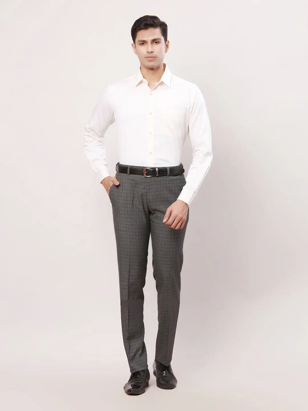 Raymond Men Blue Checks Slim Fit Polyester Blend Trouser