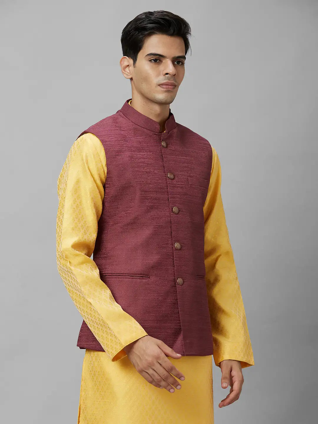 Men White Structure Polyester Bundi