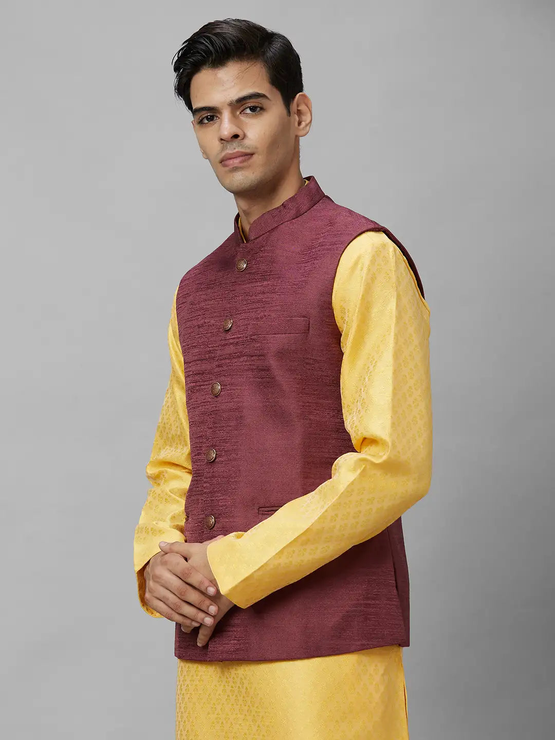 Men White Structure Polyester Bundi